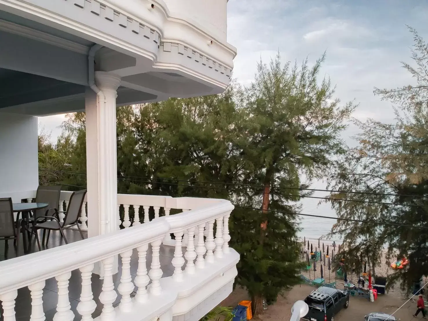 Property building, Balcony/Terrace in THE BEACH CHA AM Suites