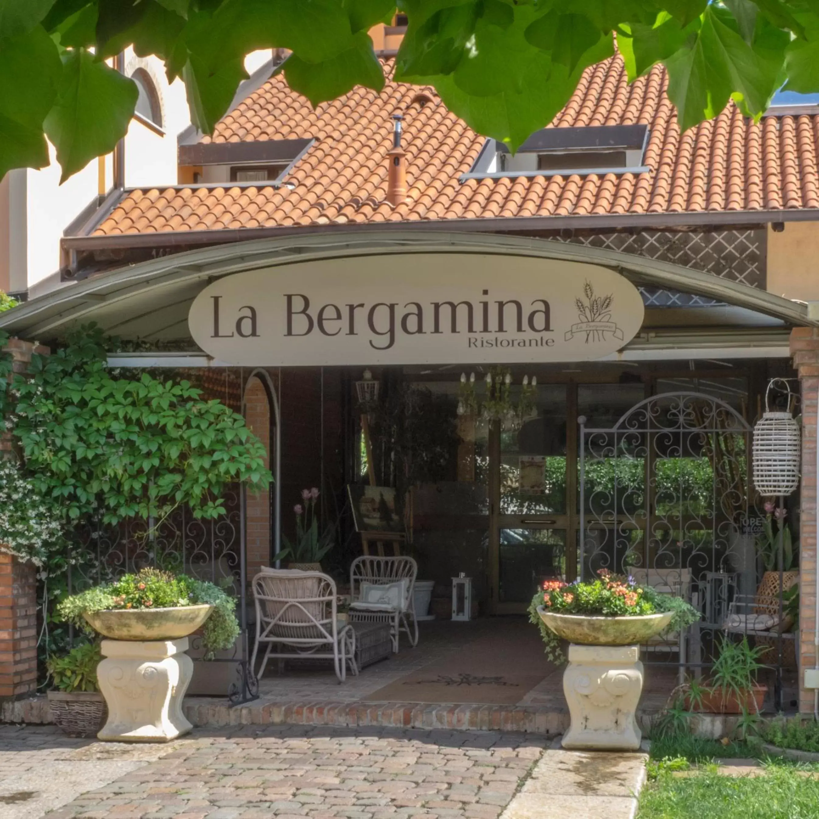 Patio, Patio/Outdoor Area in La Bergamina Hotel & Restaurant