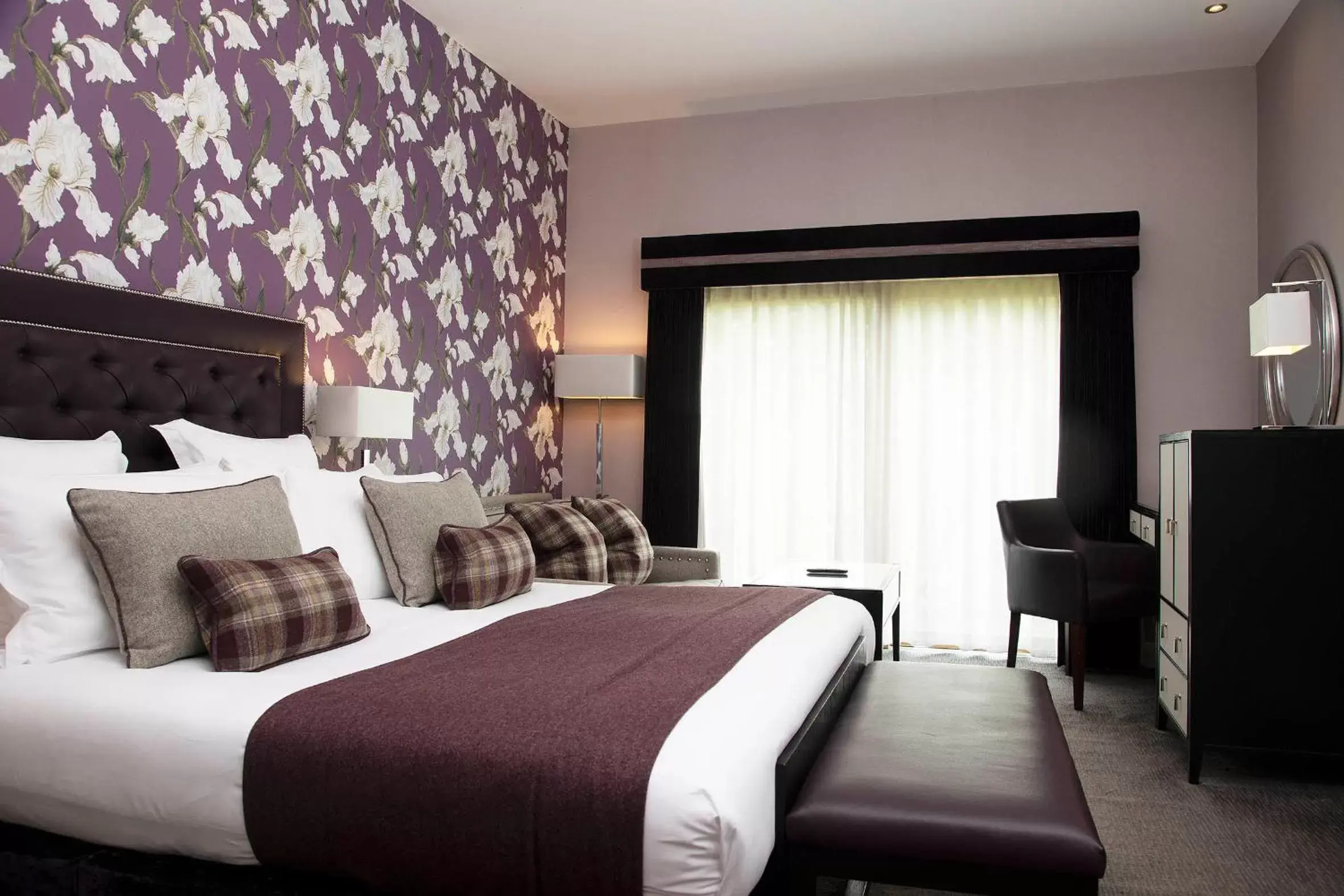 Bedroom, Bed in Fonab Castle Hotel