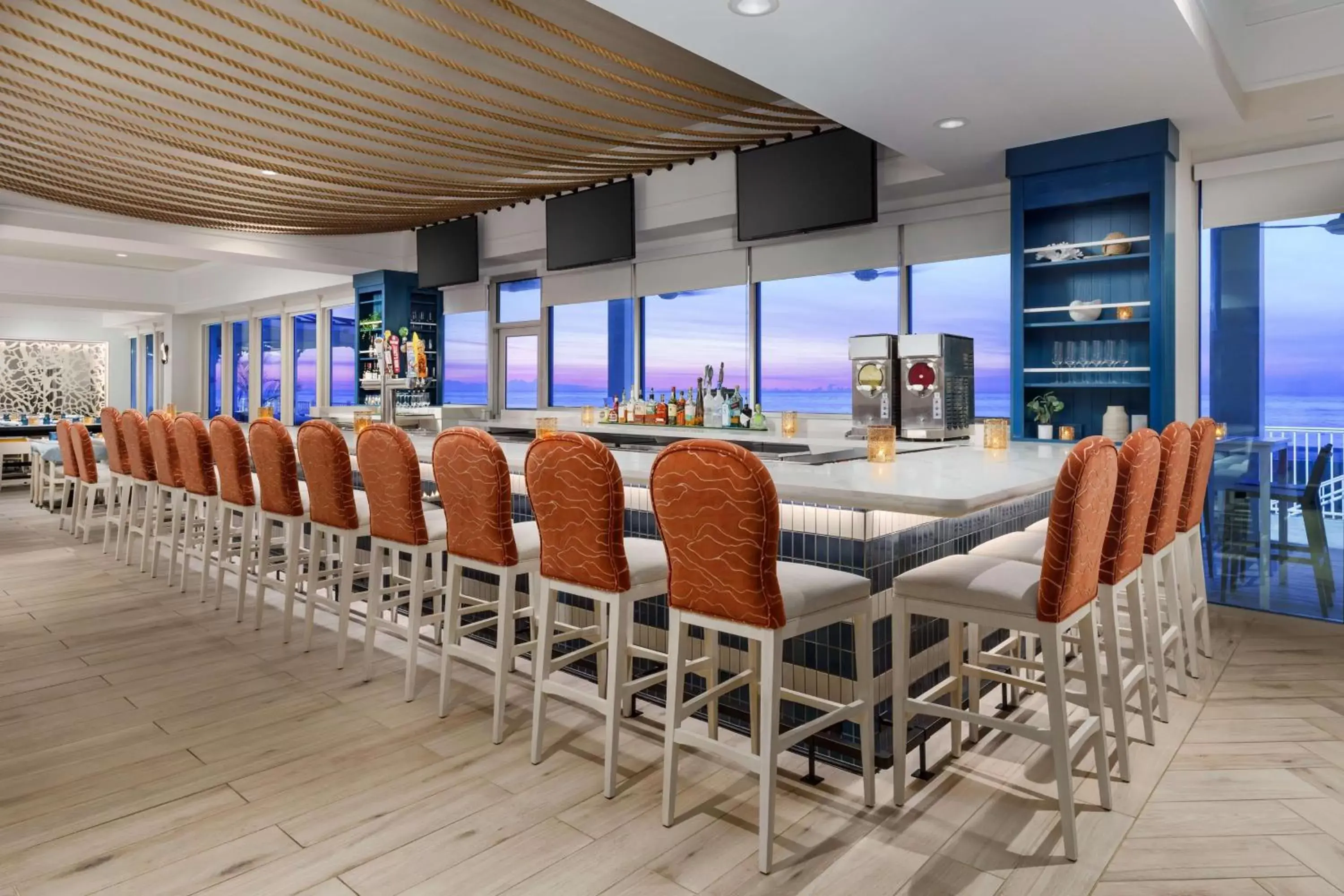 Lounge or bar in Hilton Garden Inn Ocean City Oceanfront