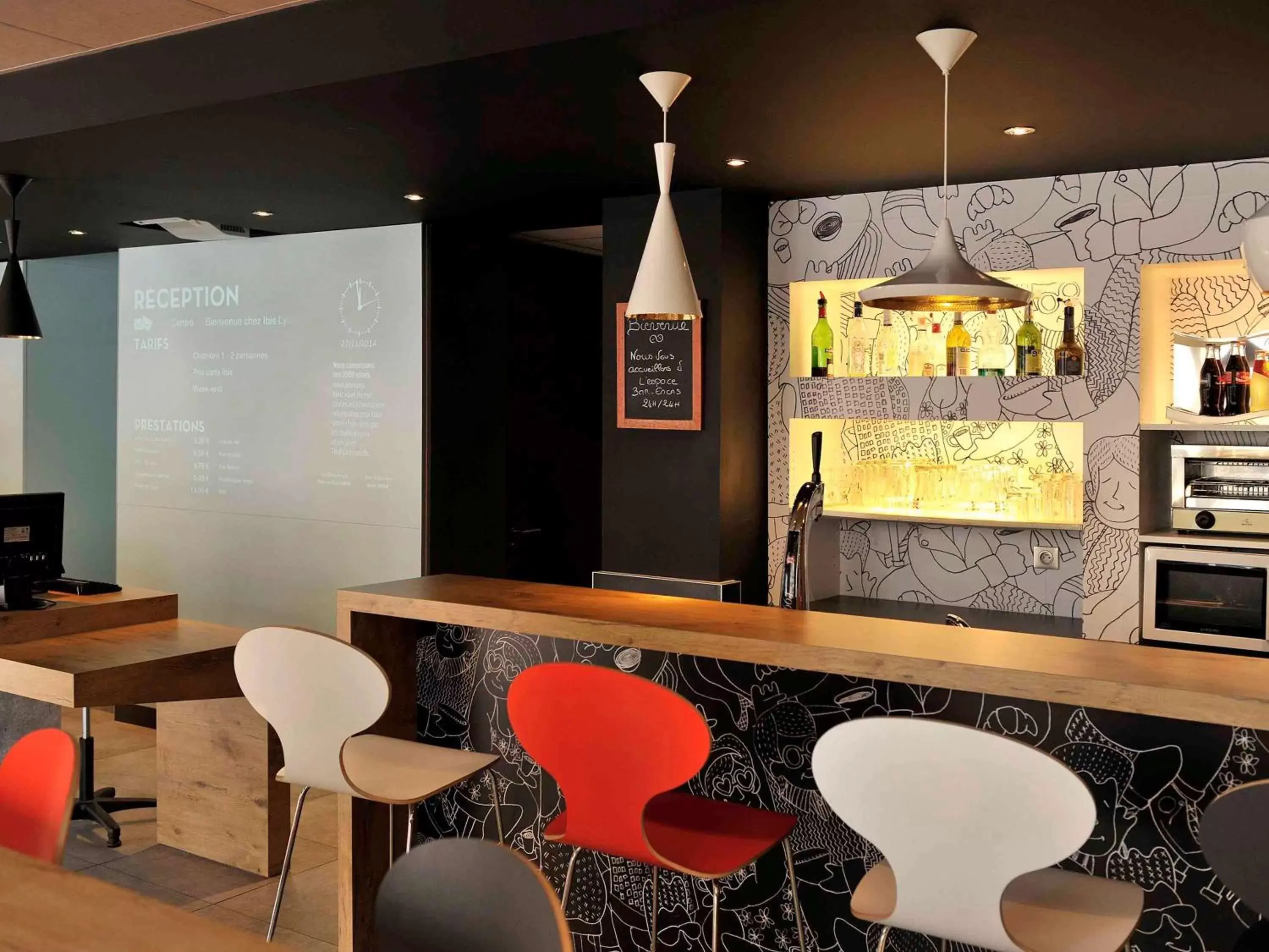 Lounge or bar, Lounge/Bar in ibis Lyon Centre