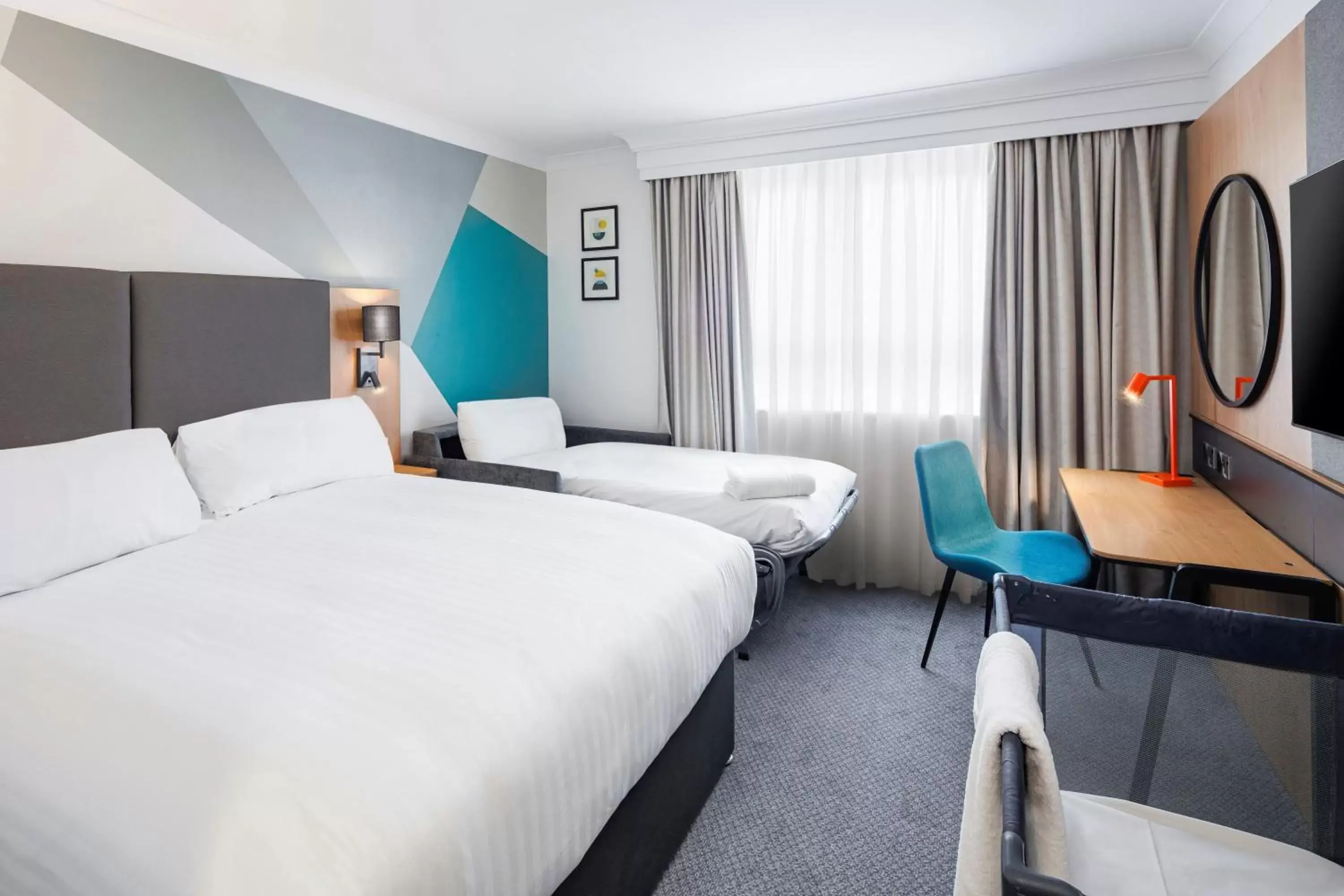 Bedroom, Bed in Holiday Inn Gloucester - Cheltenham, an IHG Hotel