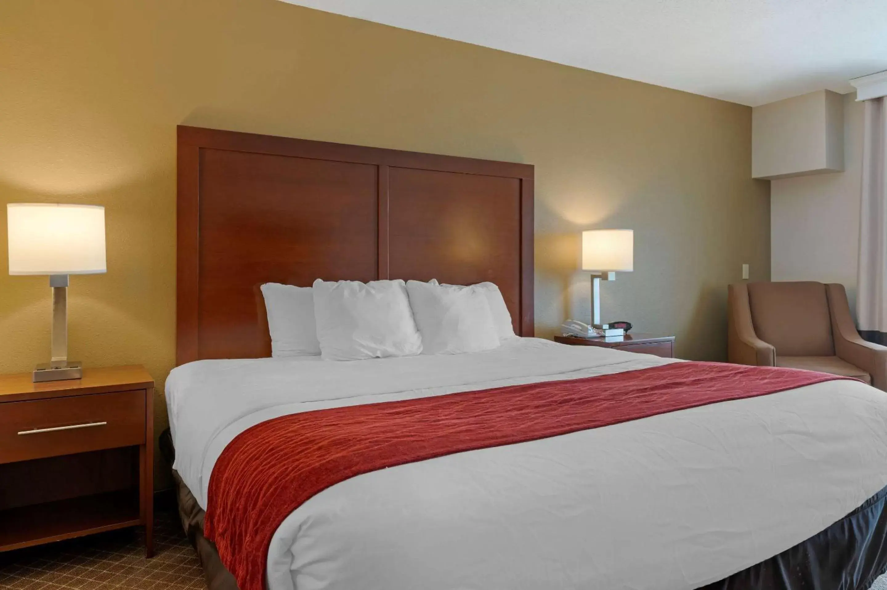 Photo of the whole room, Bed in Comfort Inn East Pickerington