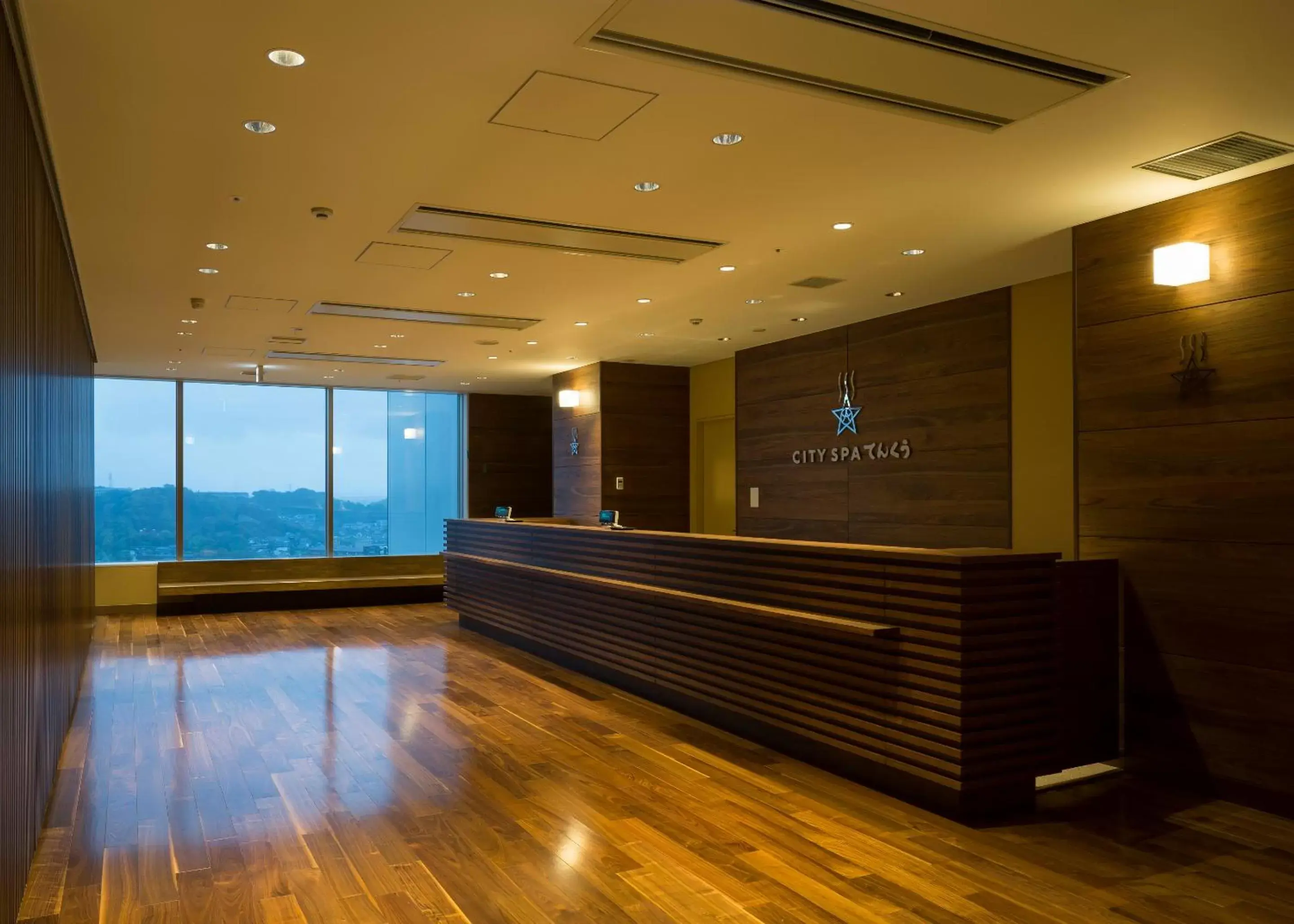 Lobby/Reception in JR Kyushu Hotel Blossom Oita