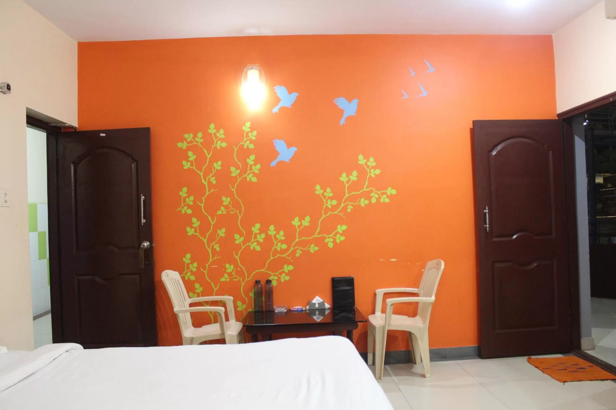 Seating area, TV/Entertainment Center in Greenwood Resort