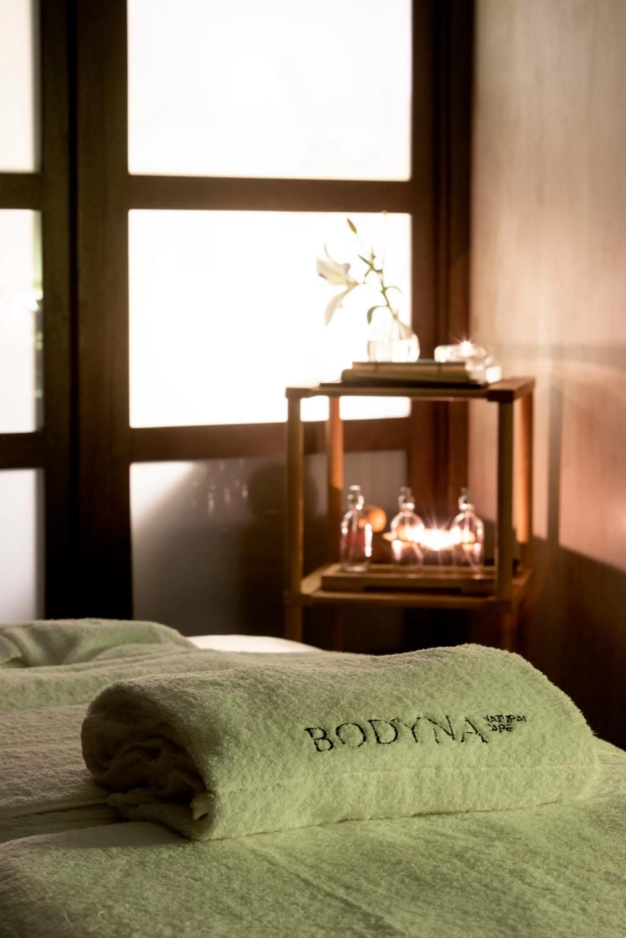 Massage, Bed in Hospes Palacio del Bailio, a Member of Design Hotels
