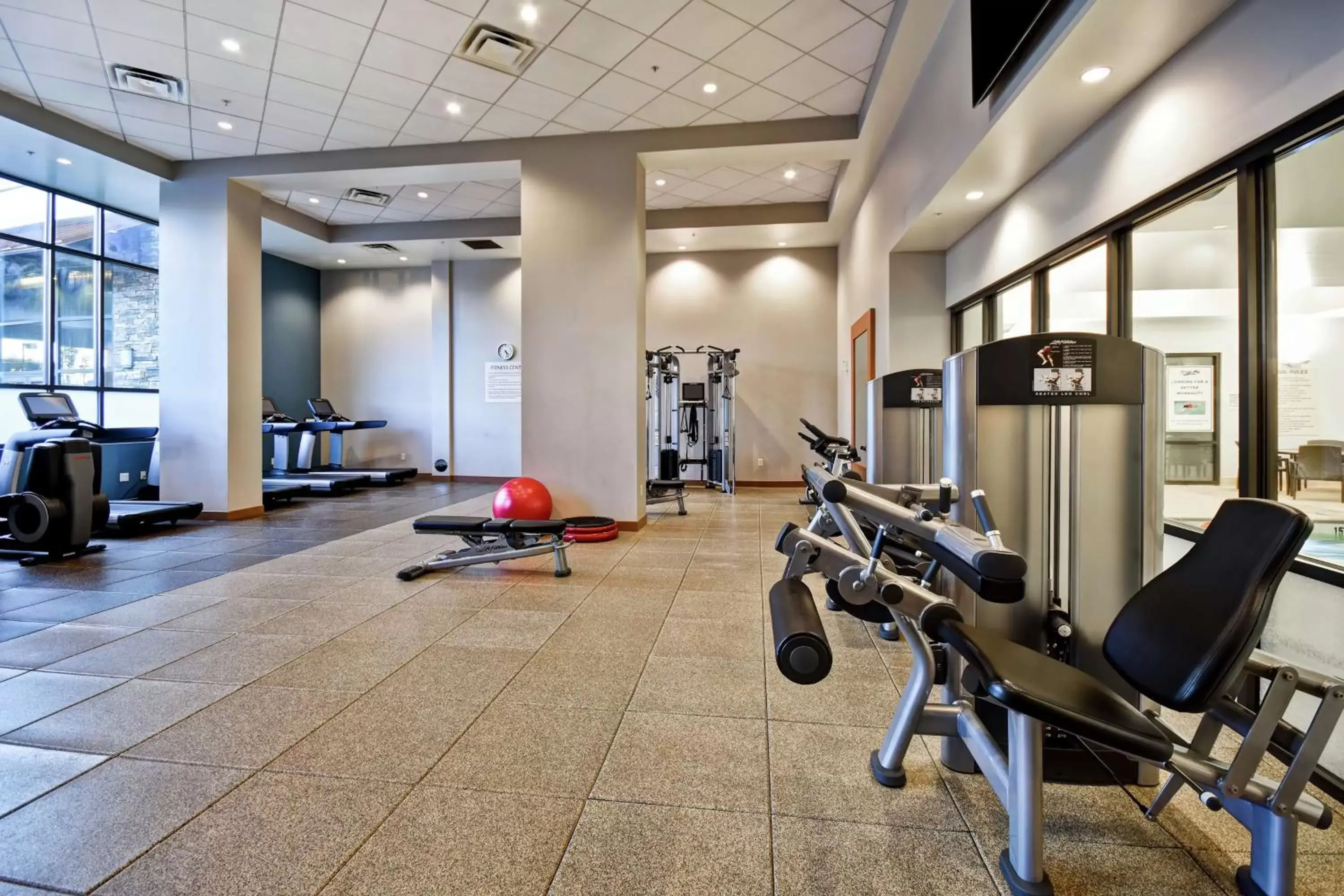 Fitness centre/facilities, Fitness Center/Facilities in Embassy Suites Springfield