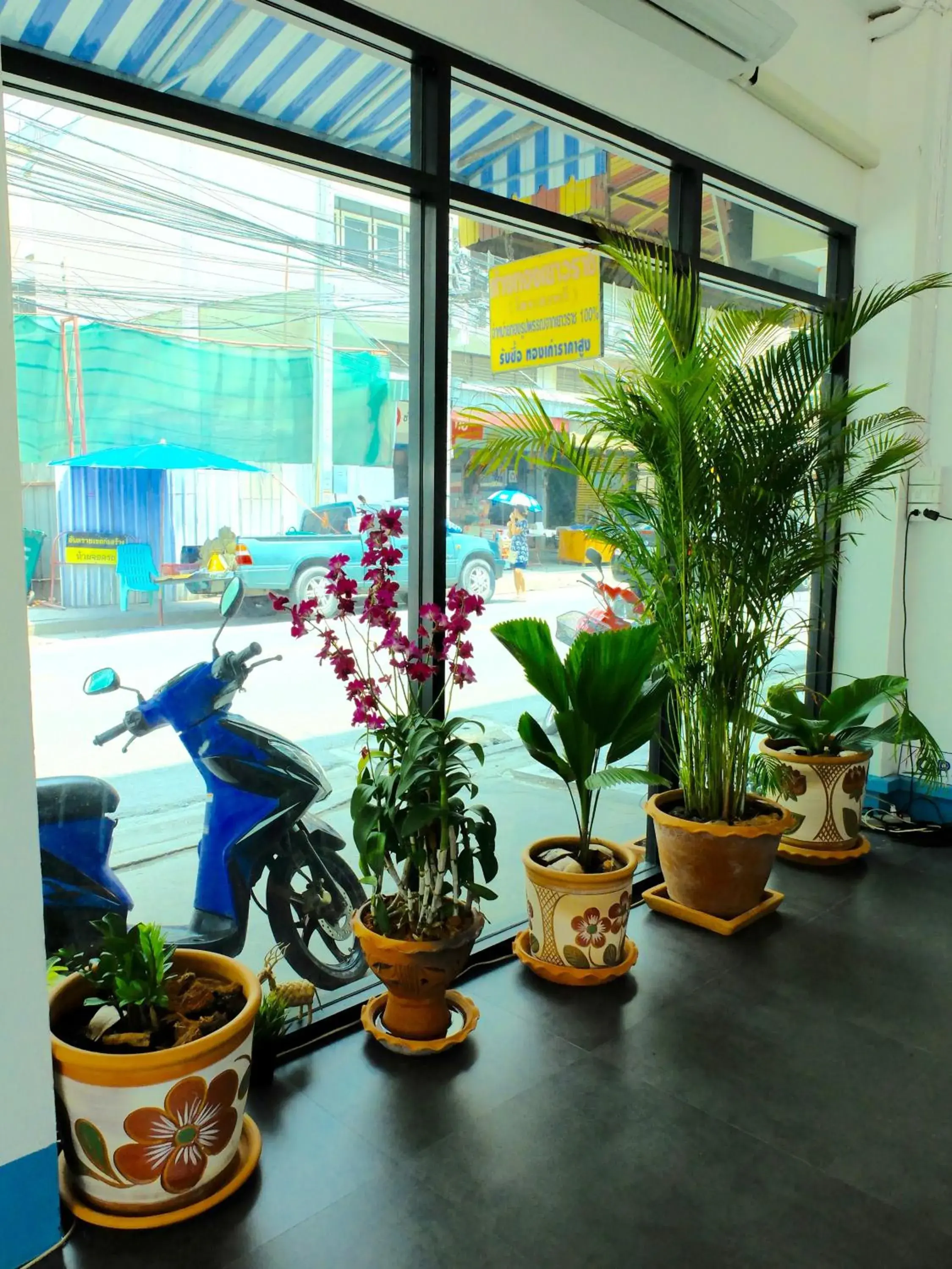 Decorative detail in We Inn Decorative detail in We Inn