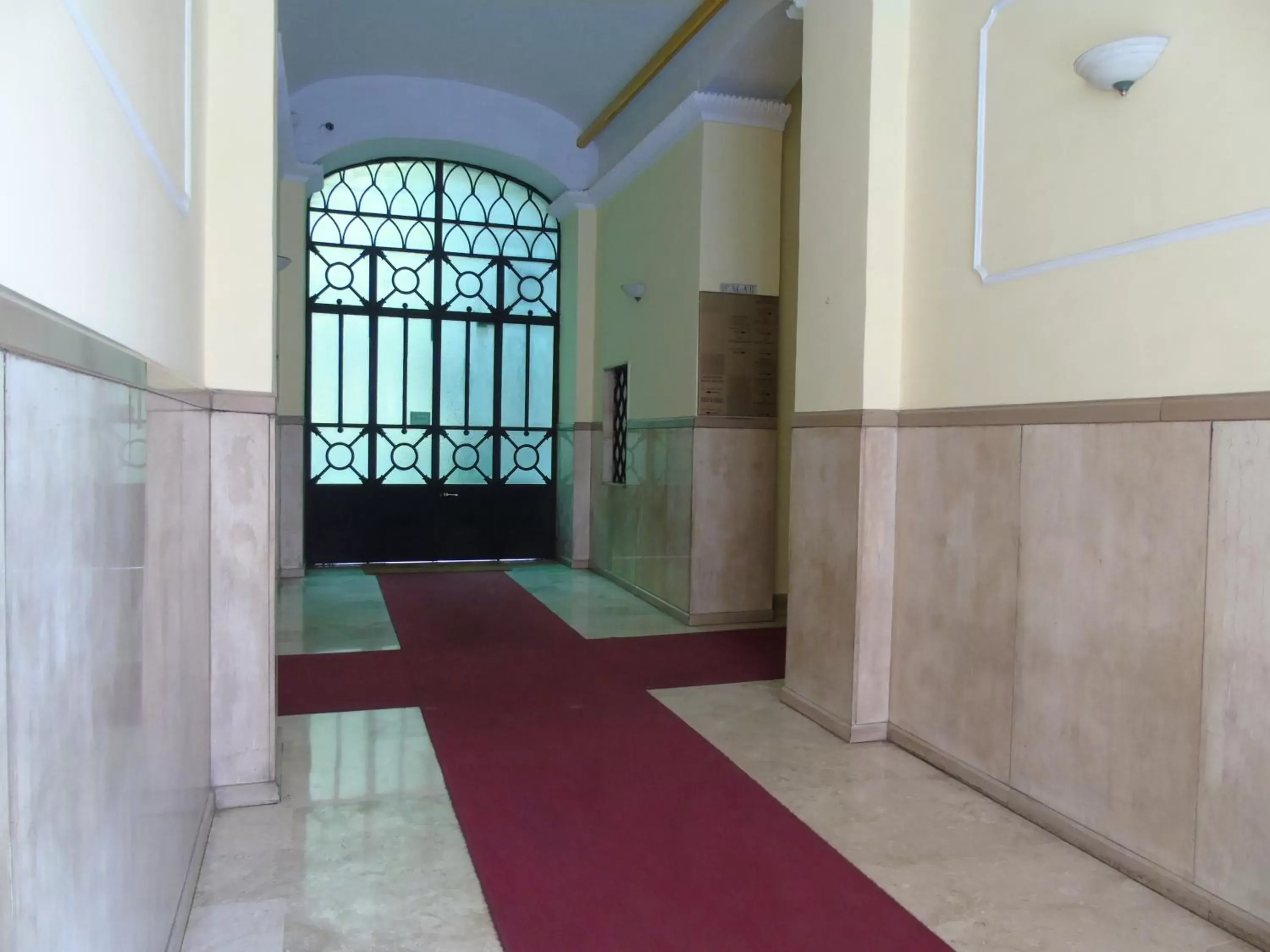 Facade/entrance in Room Inn Vatican