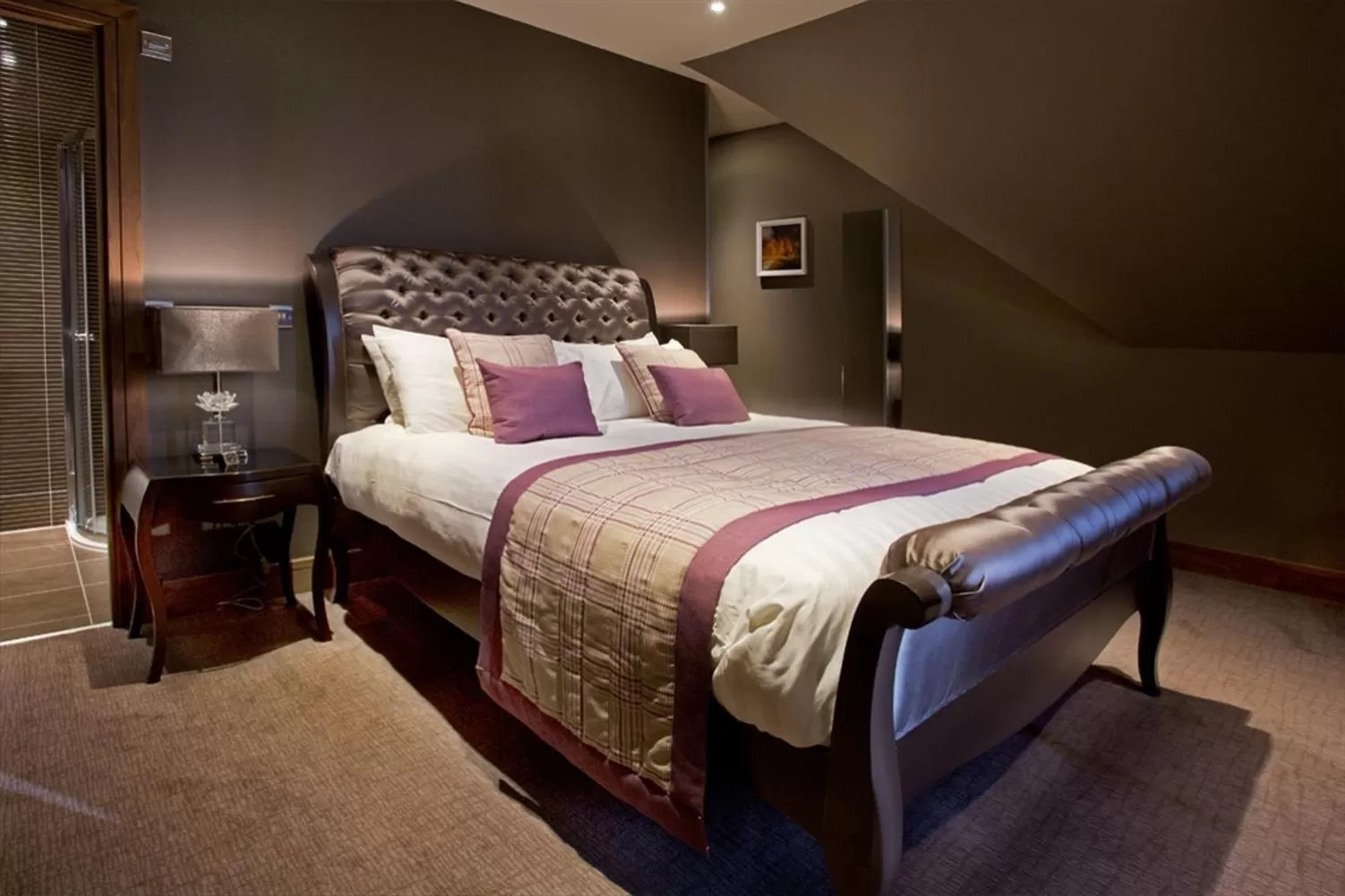 Bed in The Parkville Hotel