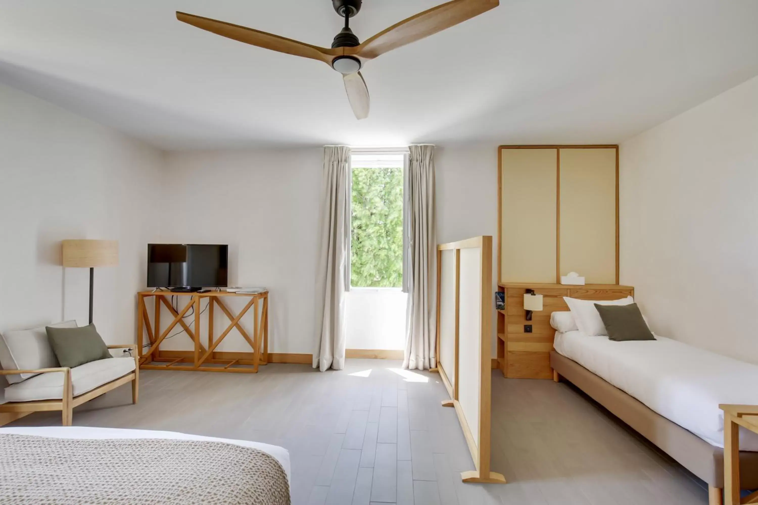 Bedroom in Le logis de Valandraud