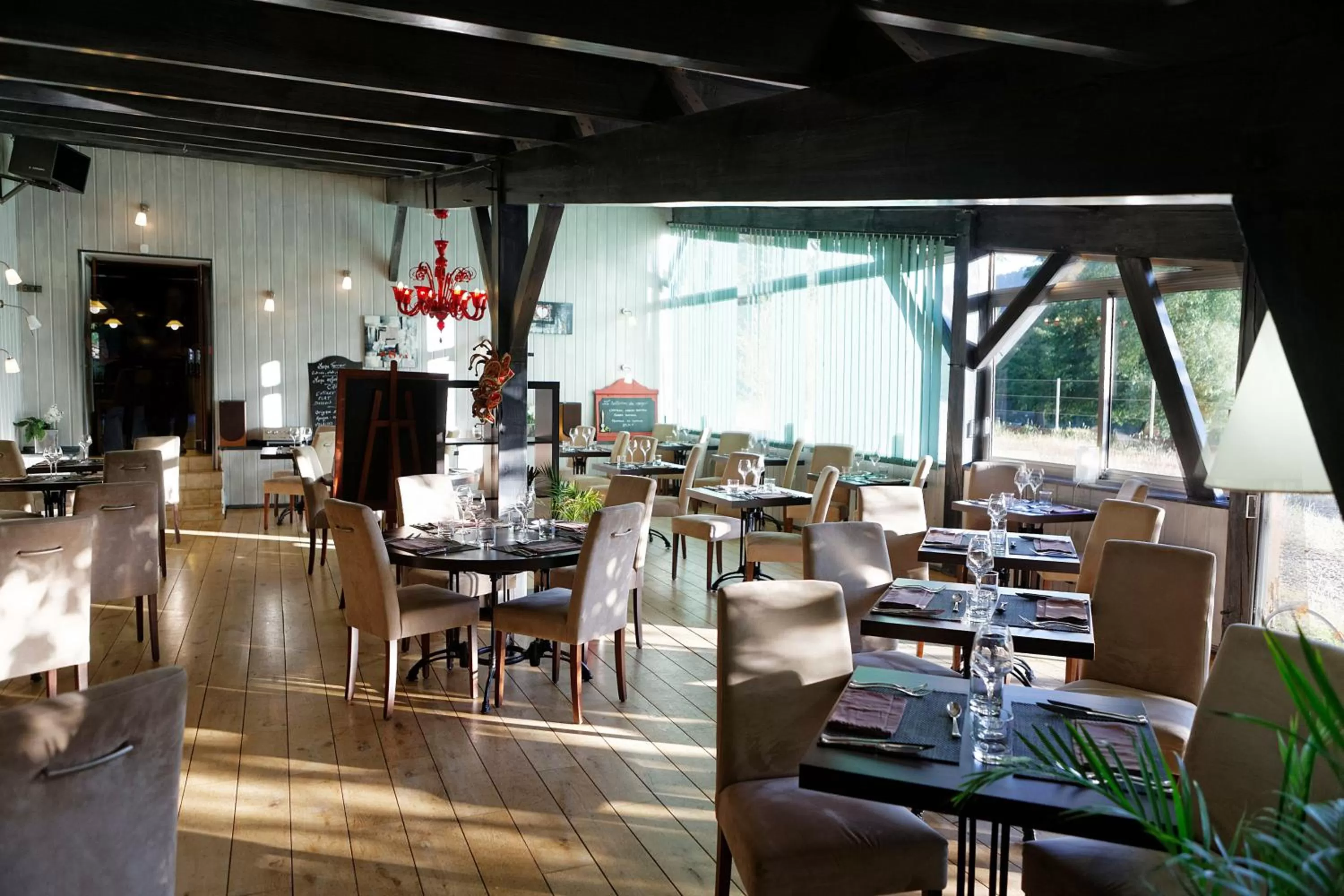 Restaurant/places to eat in Hotel du Lac Foix
