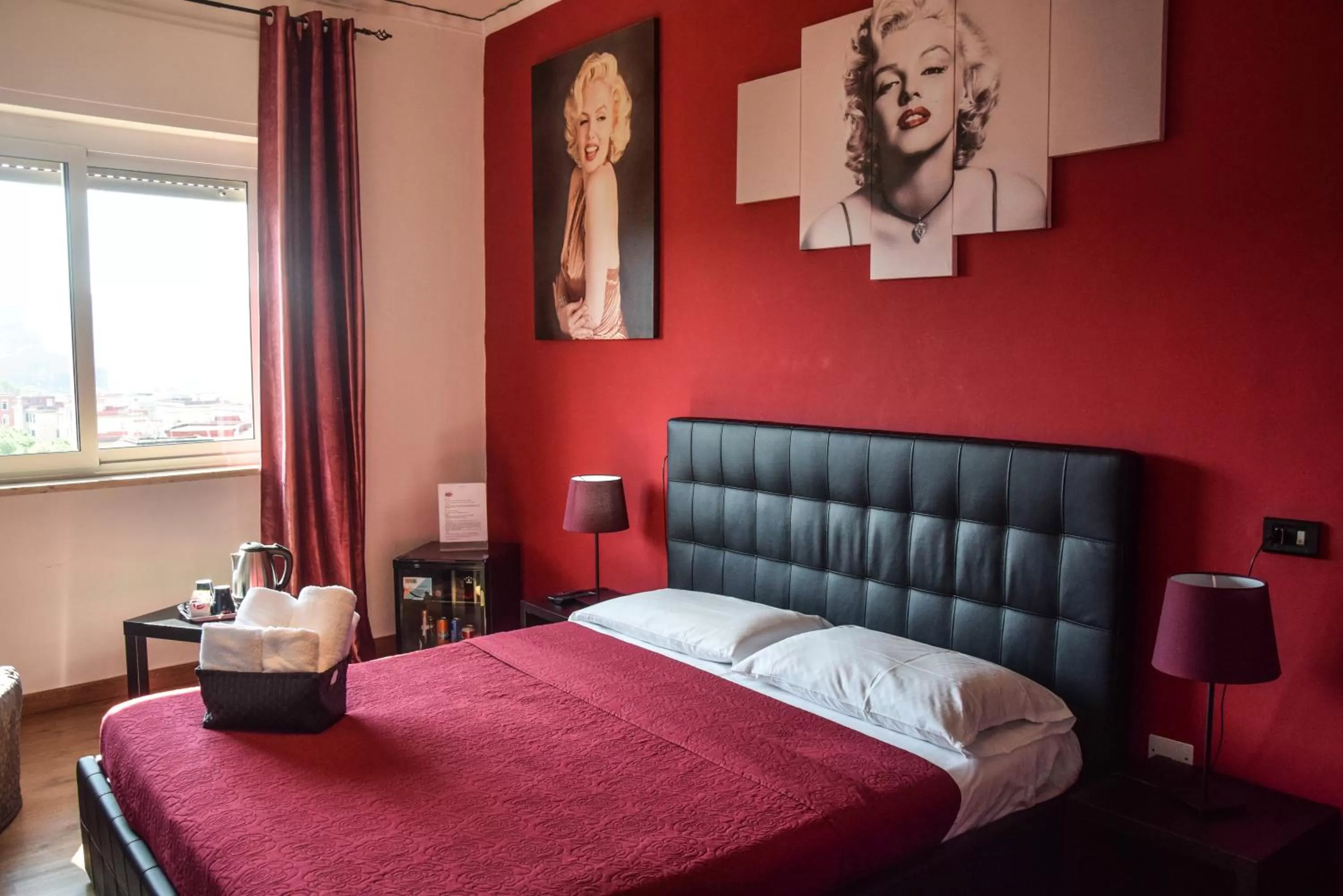 Bedroom, Bed in Hotel Kennedy