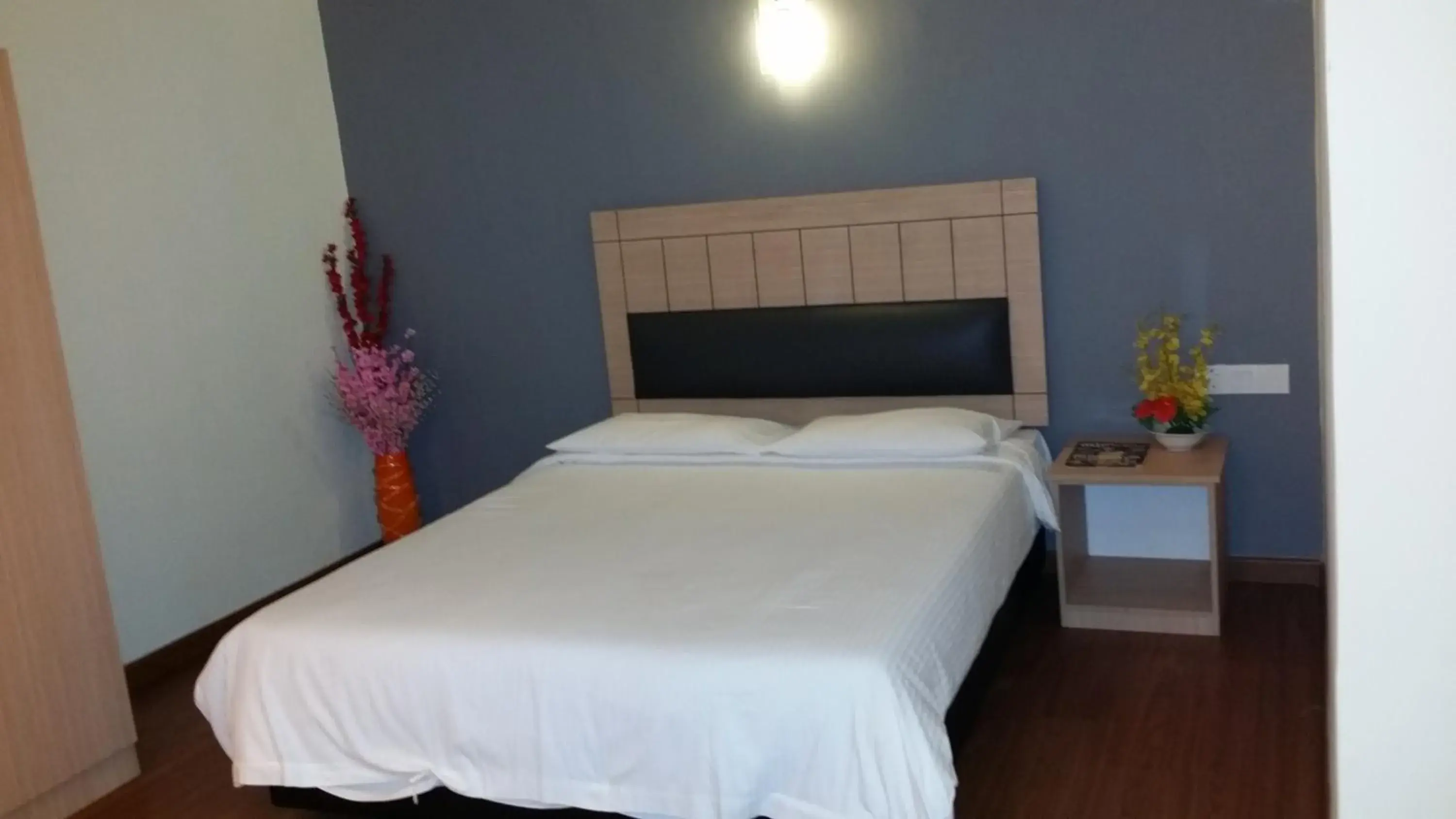 Bed in Smart Hotel Bed in Smart Hotel