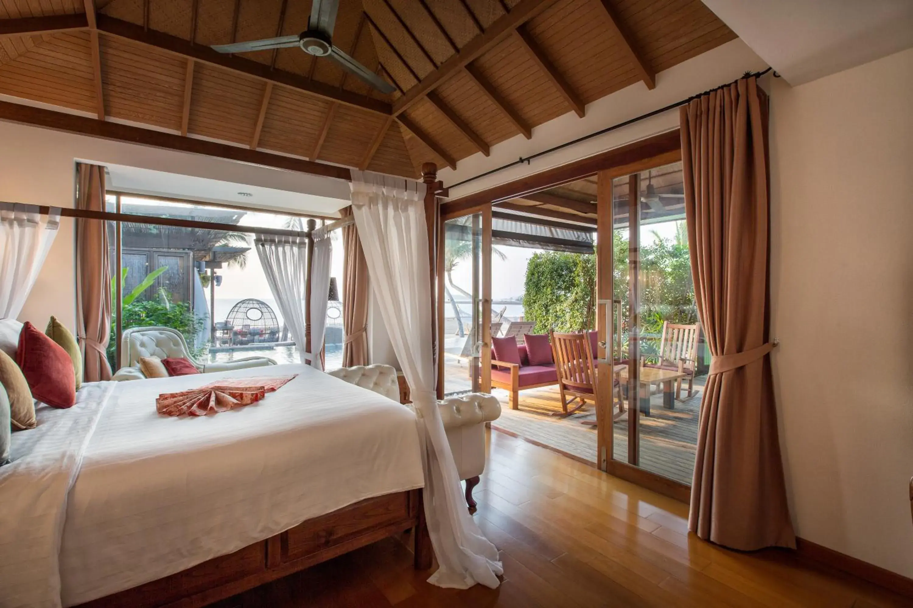 Bed in Tango Luxe Beach Villa, Koh Samui - SHA Extra Plus