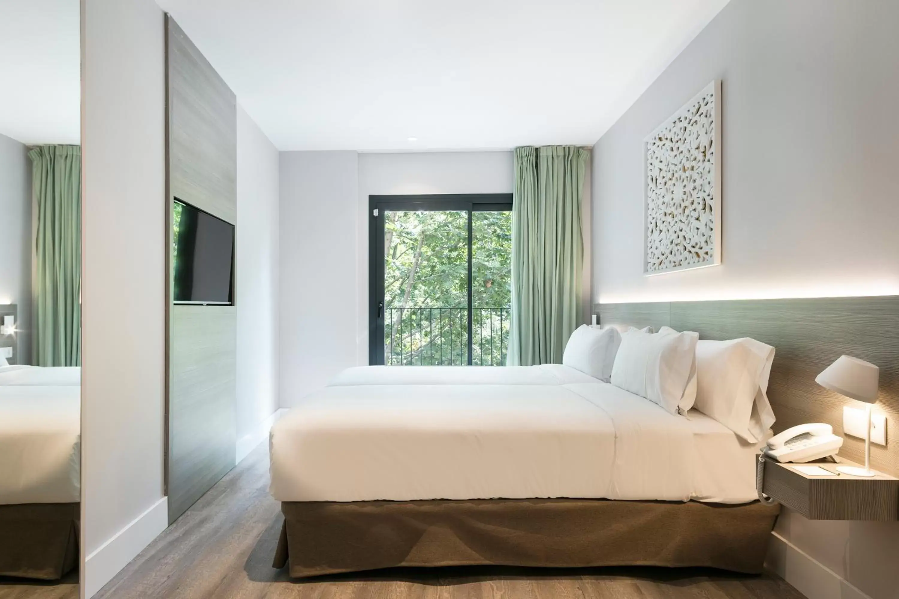 Bedroom, Bed in Niu Barcelona Hotel