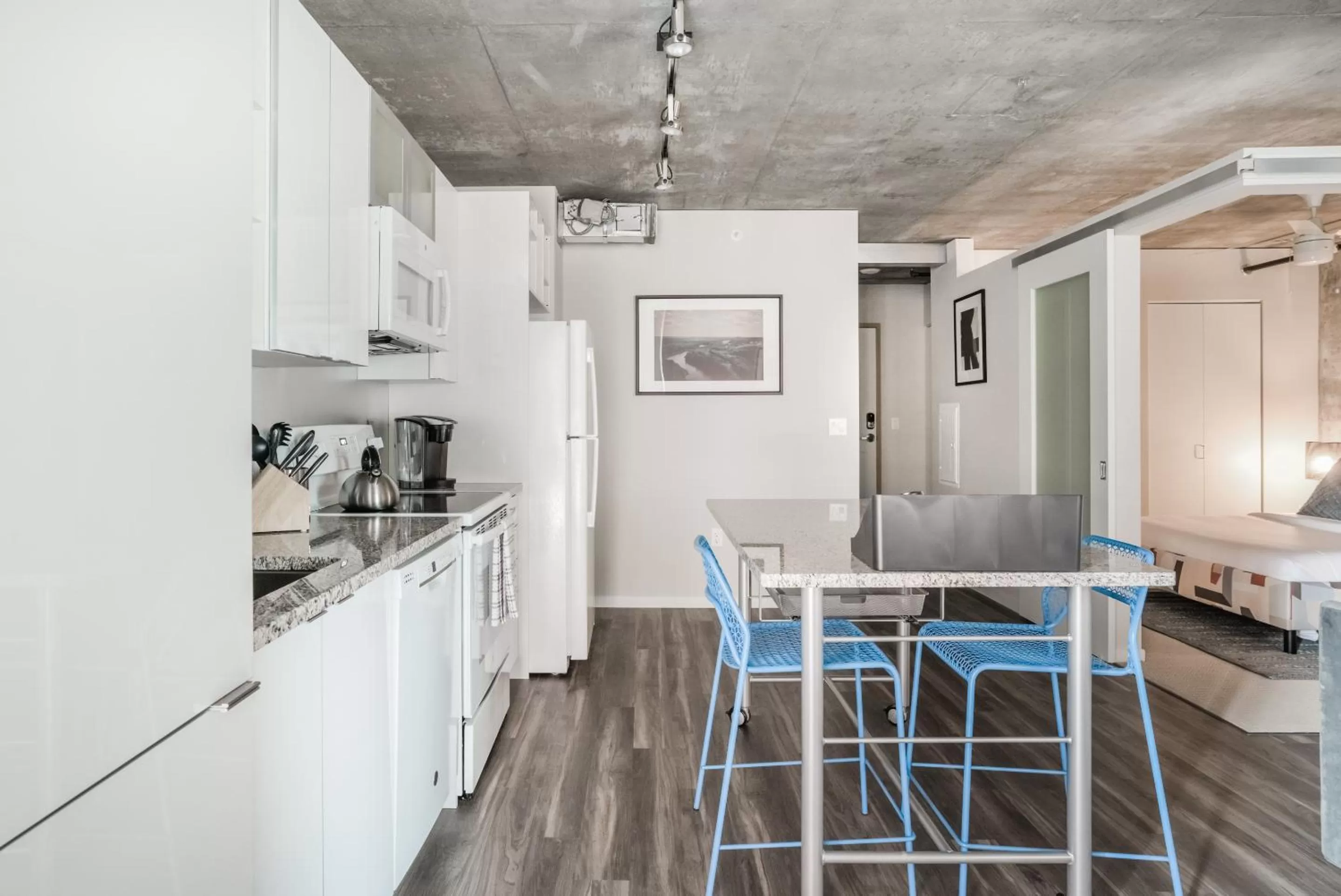 Kitchen/Kitchenette in Mint House Minneapolis - Downtown West