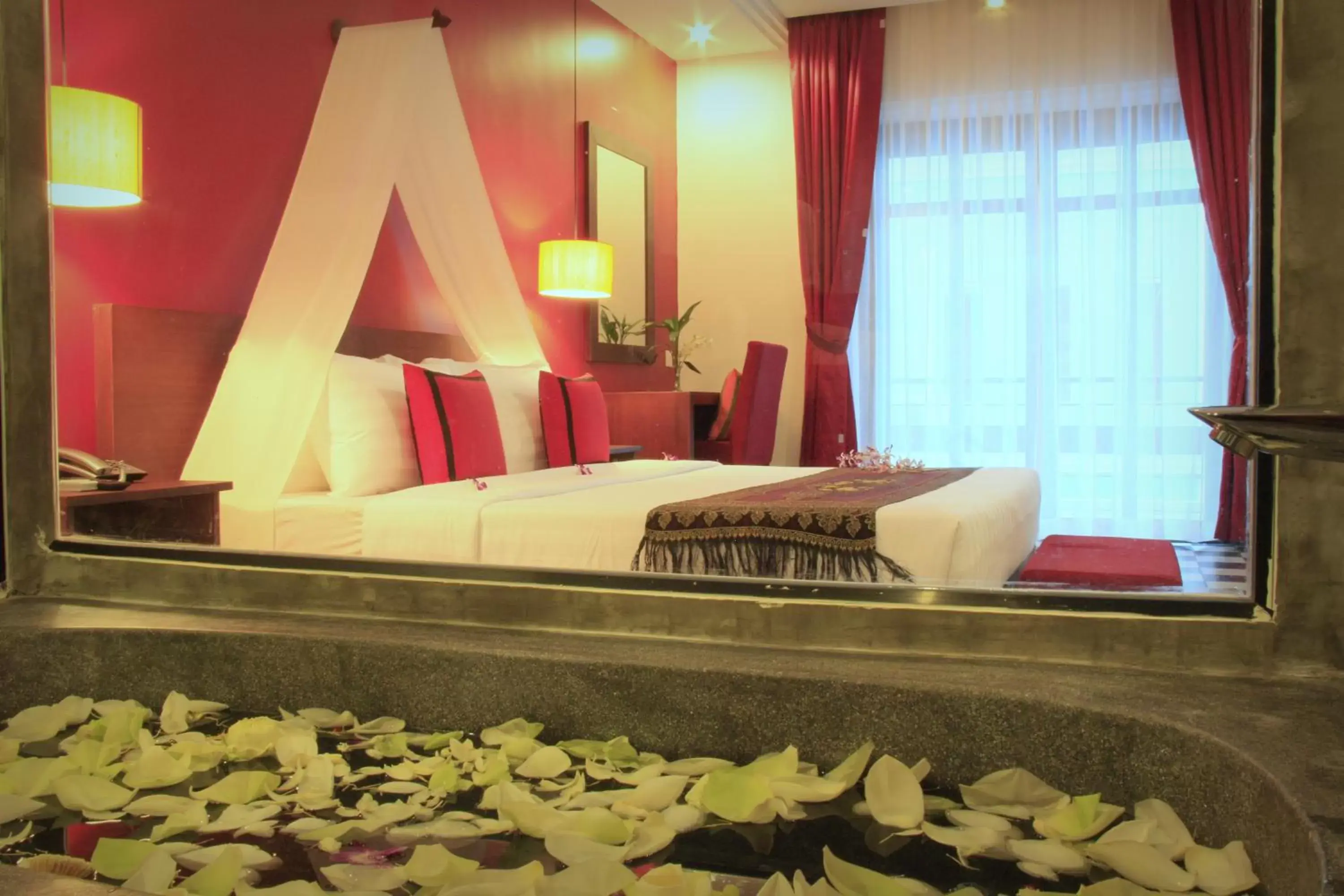 Bedroom, Bed in Mekong Angkor Palace Hotel