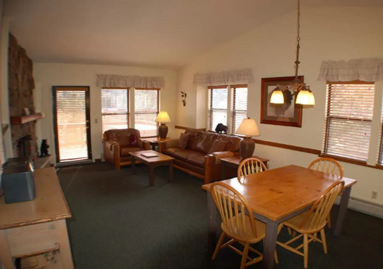 Seating Area in Wildwood Inn