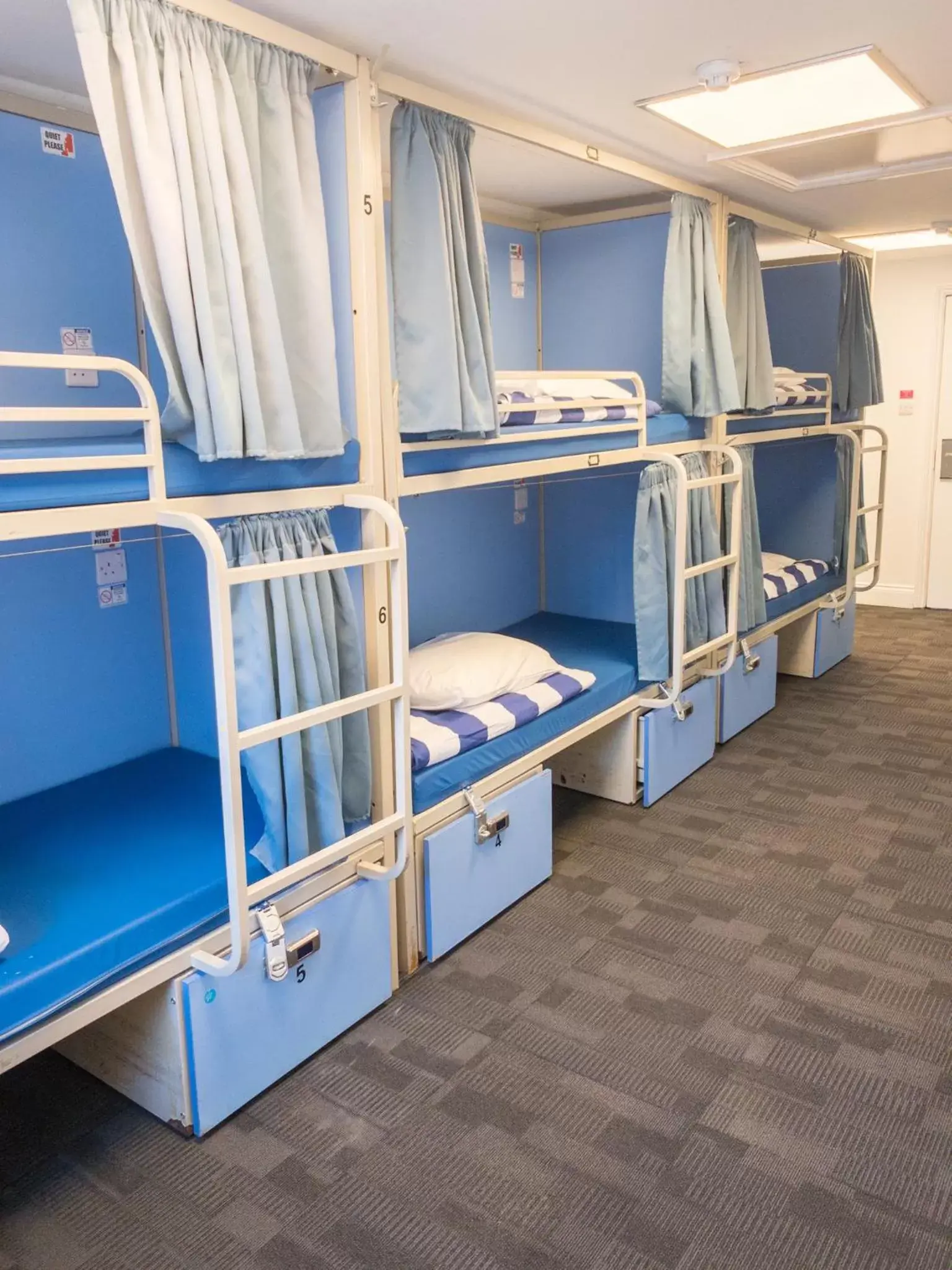 Bunk Bed in Smart Russell Square Hostel