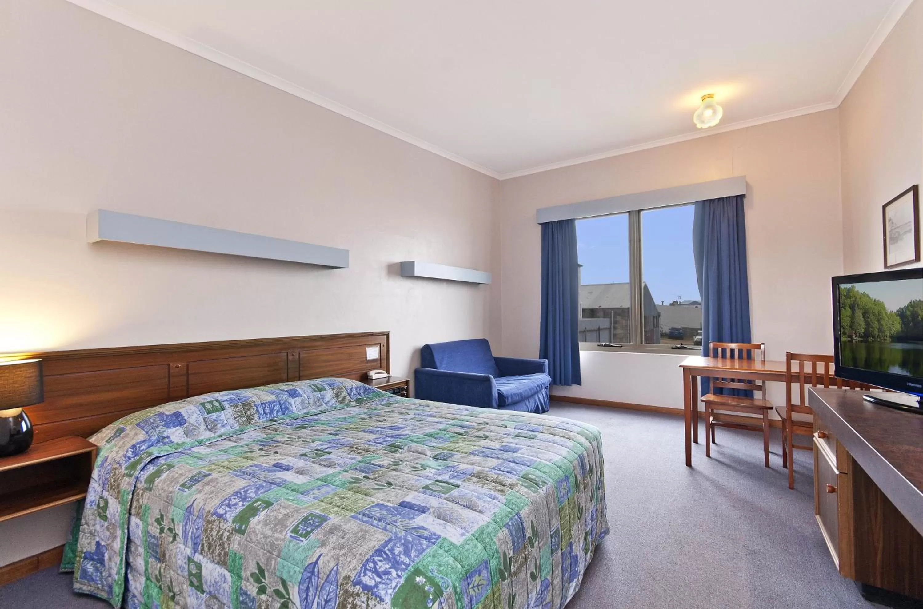 Standard Single Room in William Dutton Motel