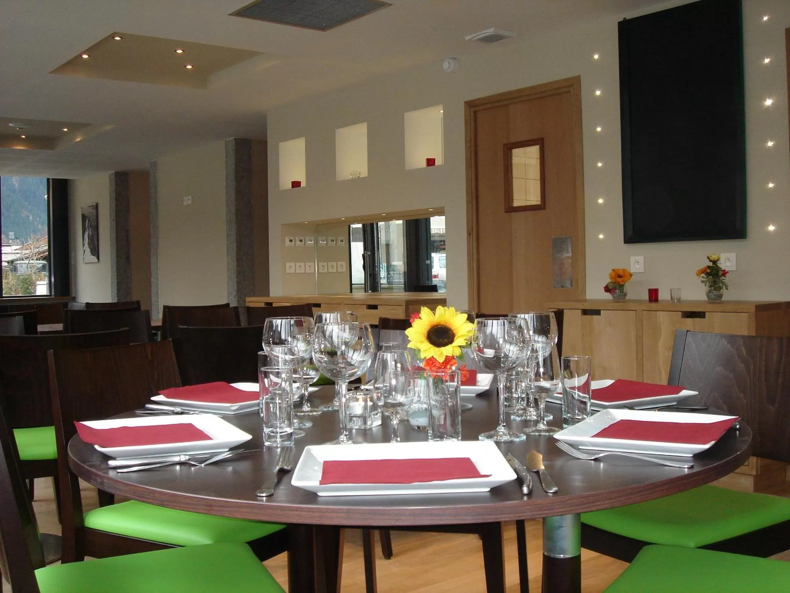 Restaurant/places to eat in Hotel Les Lanchers