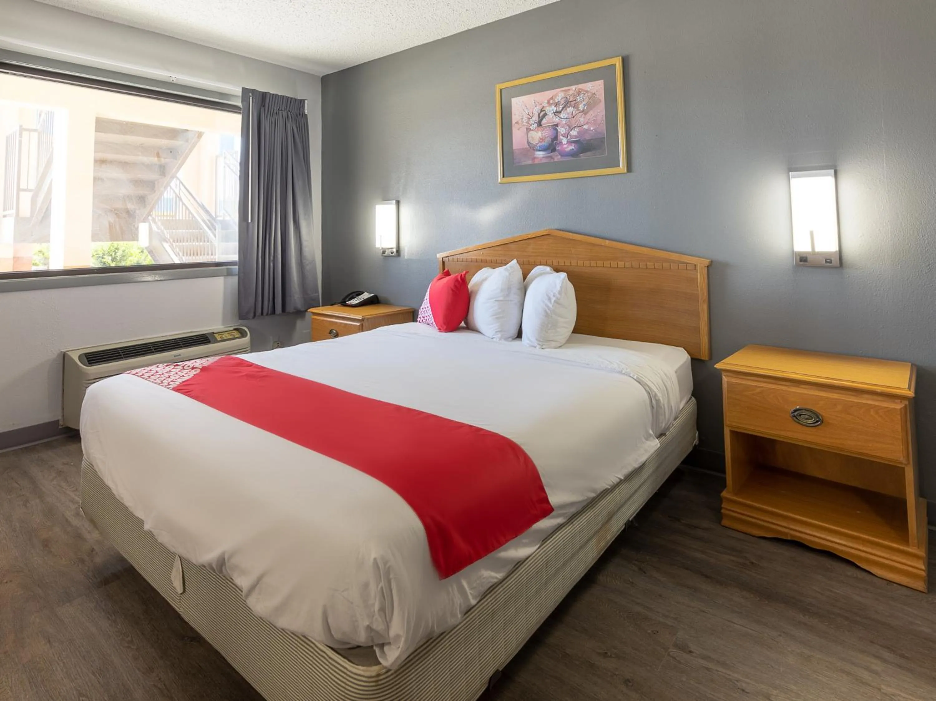 Queen Room in Quality Inn