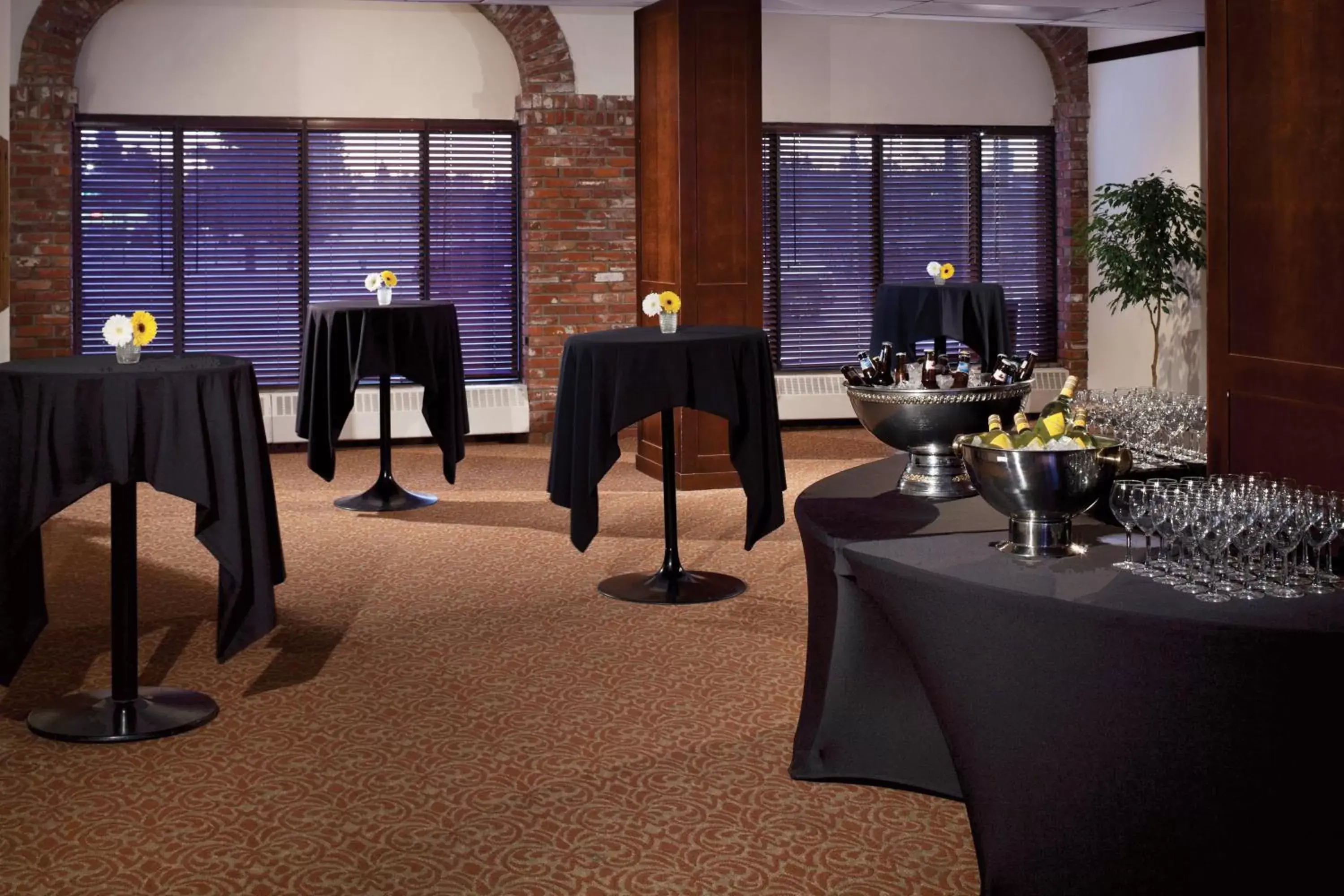 Meeting/conference room, Restaurant/Places to Eat in Red Deer Resort & Casino
