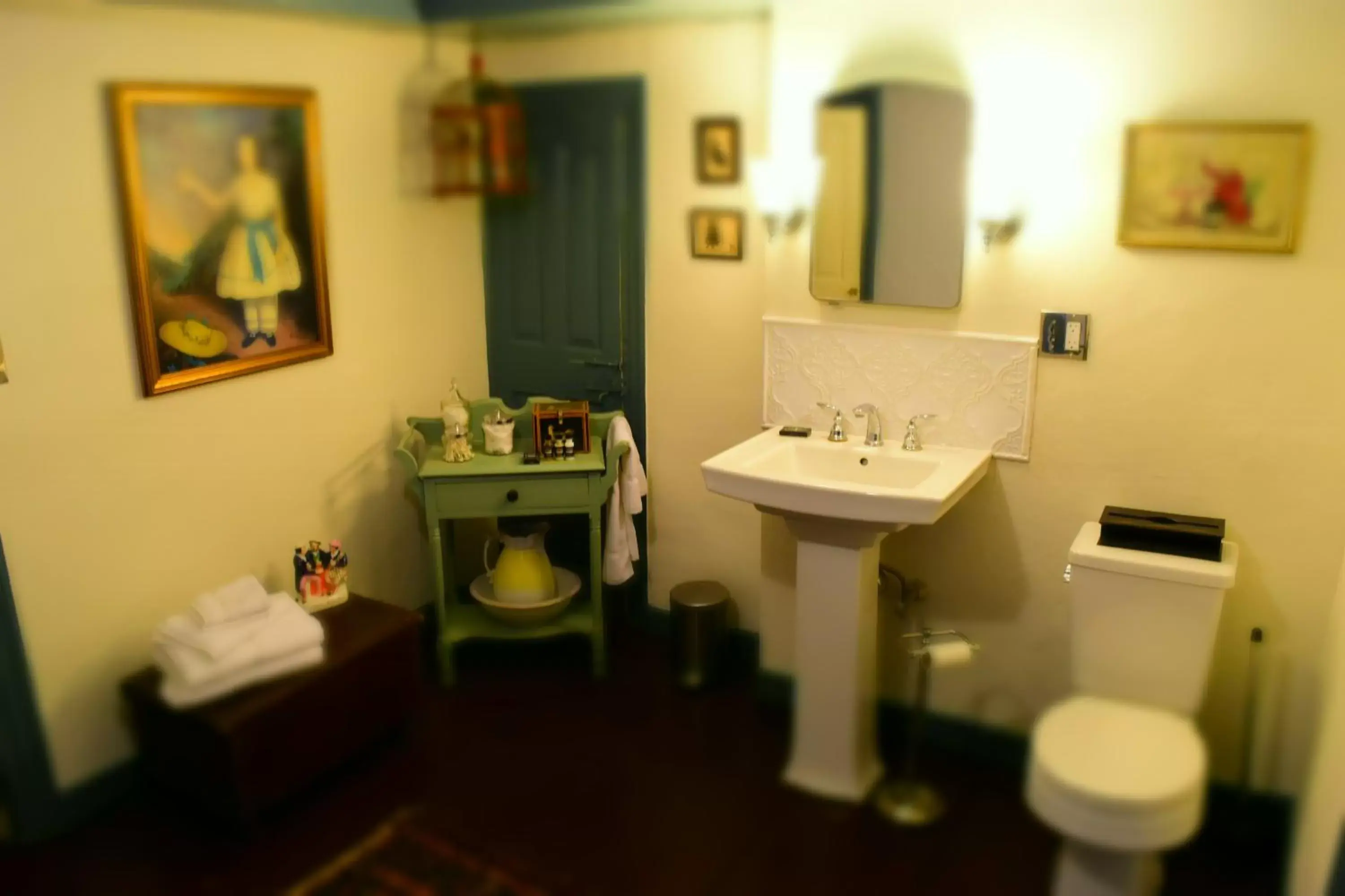 Bathroom in Daniels House Inn