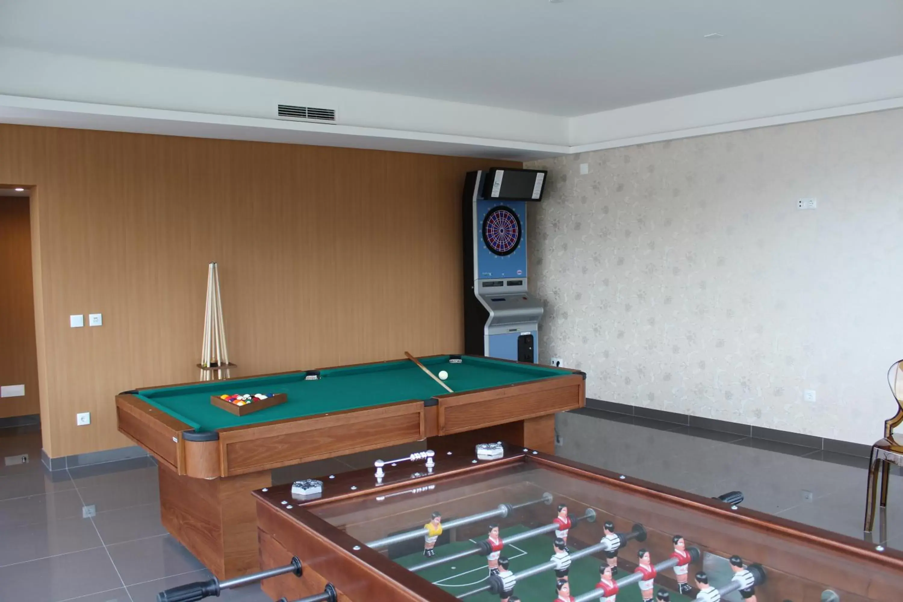 Game Room, Billiards in Lisotel - Hotel & Spa