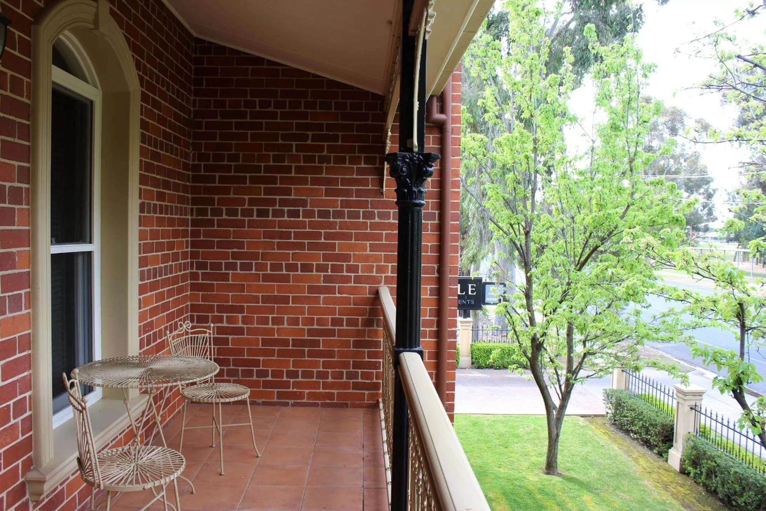 Balcony/Terrace in Carlyle Suites & Apartments
