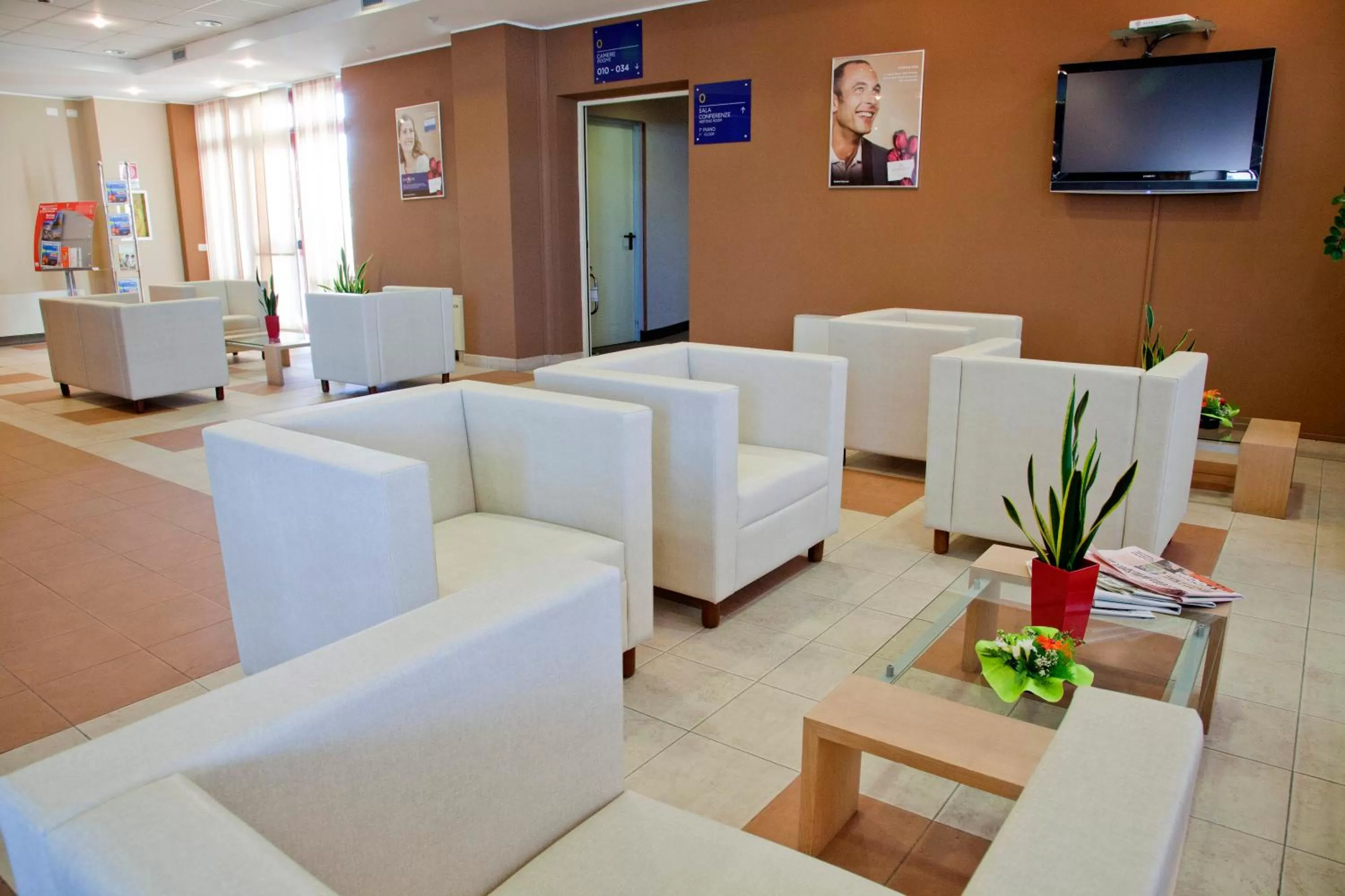 Lobby or reception in Tulip Inn Turin South