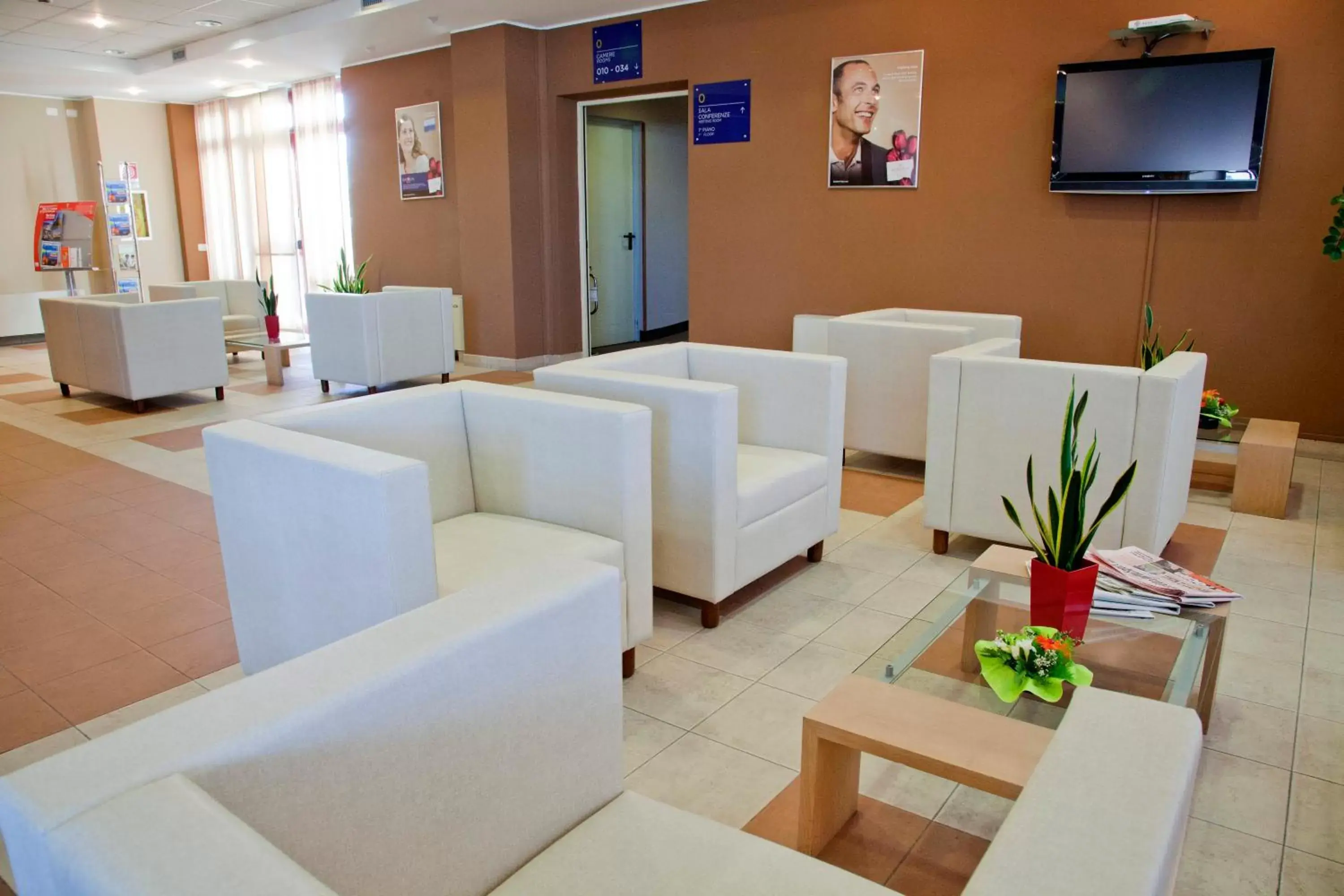 Lobby or reception in Tulip Inn Turin South Lobby or reception in Tulip Inn Turin South