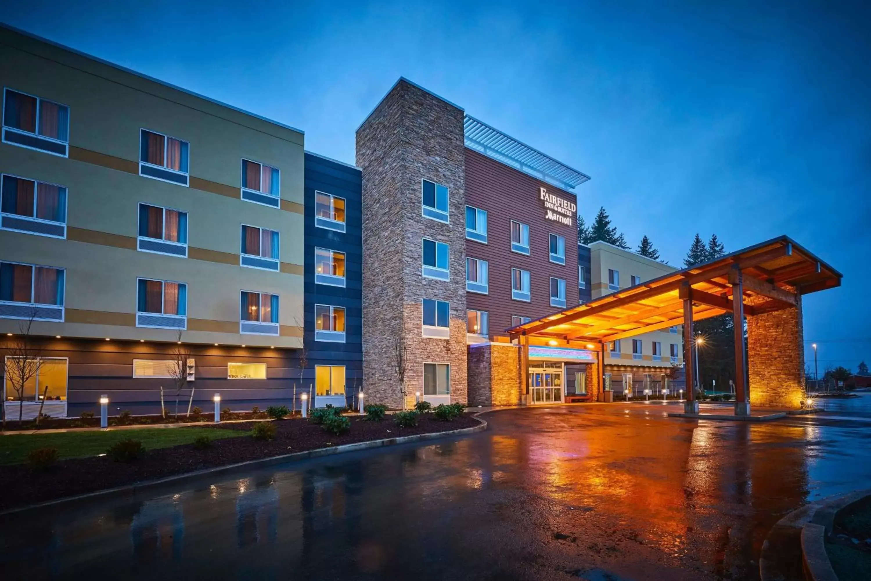 Property Building in Fairfield Inn & Suites by Marriott Grand Mound Centralia