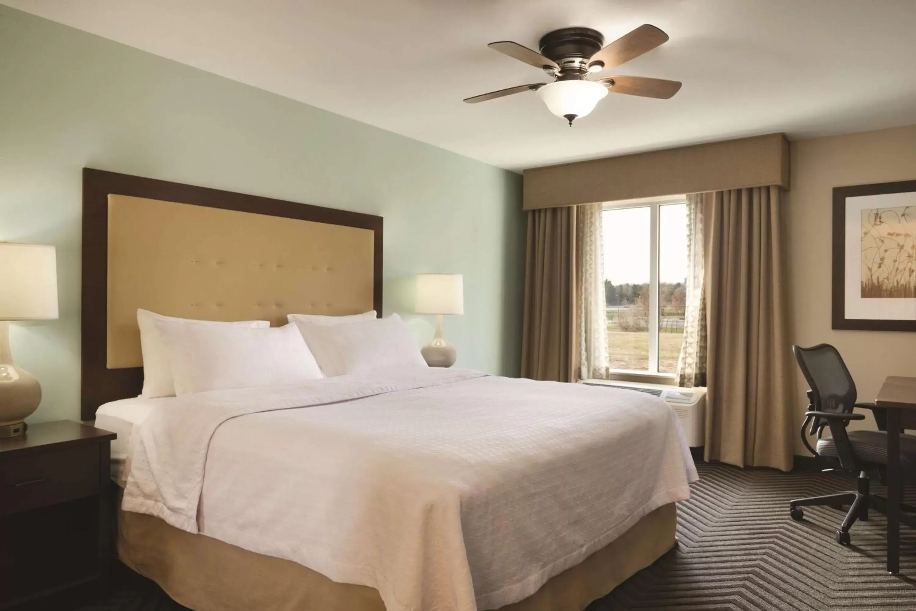 Bedroom, Bed in Homewood Suites by Hilton Kalamazoo-Portage