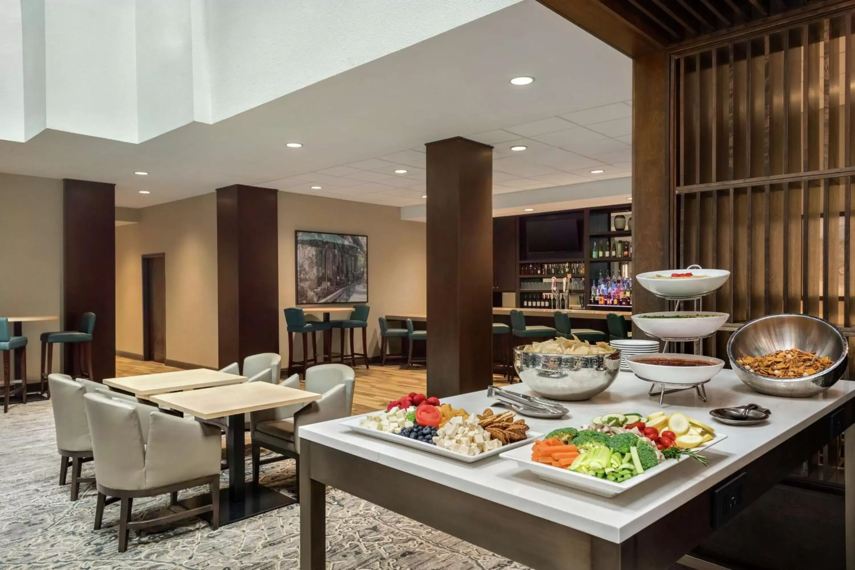 Dining area, Restaurant/Places to Eat in Embassy Suites by Hilton Atlanta Alpharetta