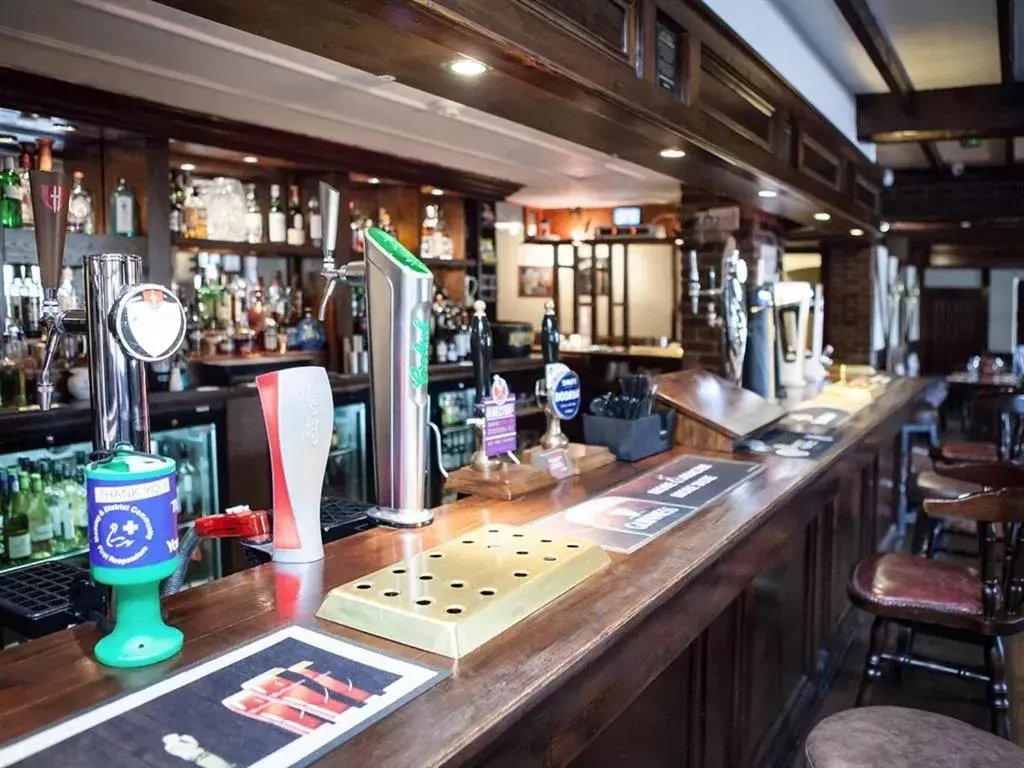 Lounge or bar in The Crewe Arms Hotel