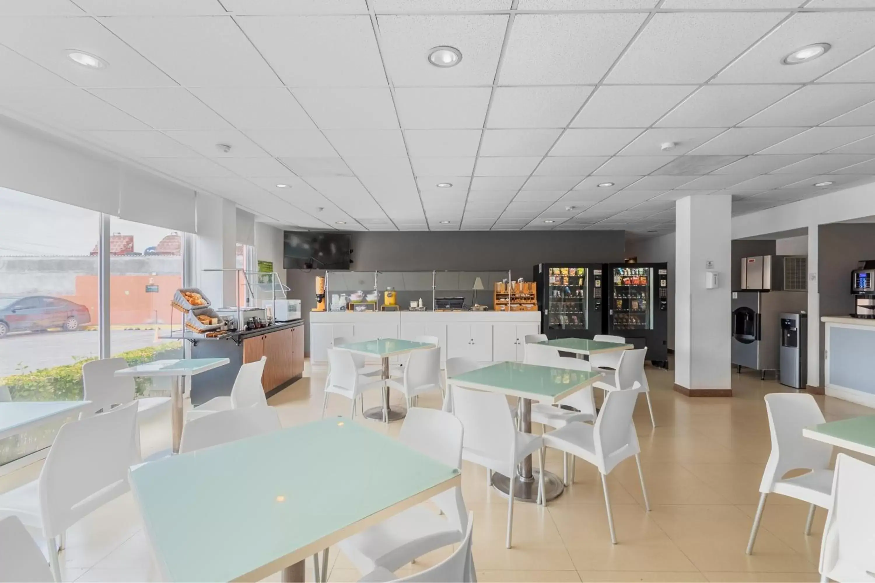 Breakfast, Restaurant/Places to Eat in City Express Junior by Marriott Veracruz Aeropuerto