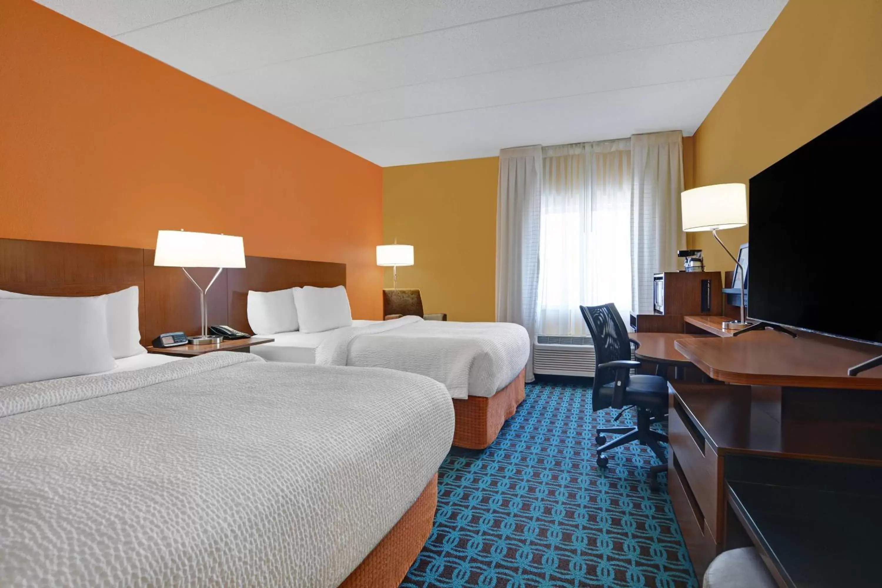 Photo of the whole room, Bed in Fairfield by Marriott Wallingford Meriden