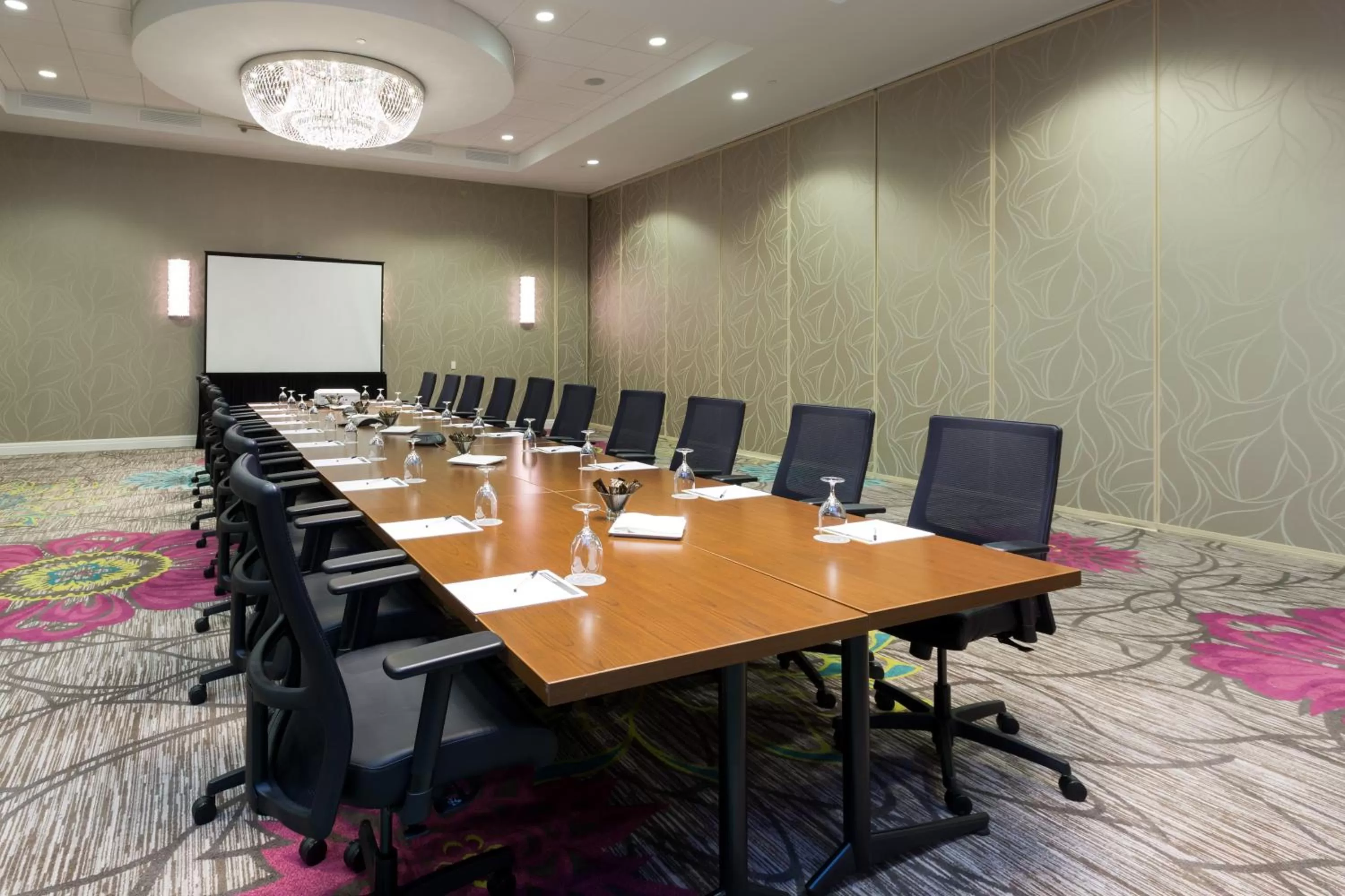Meeting/conference room in Wyndham Grand Jupiter at Harbourside Place