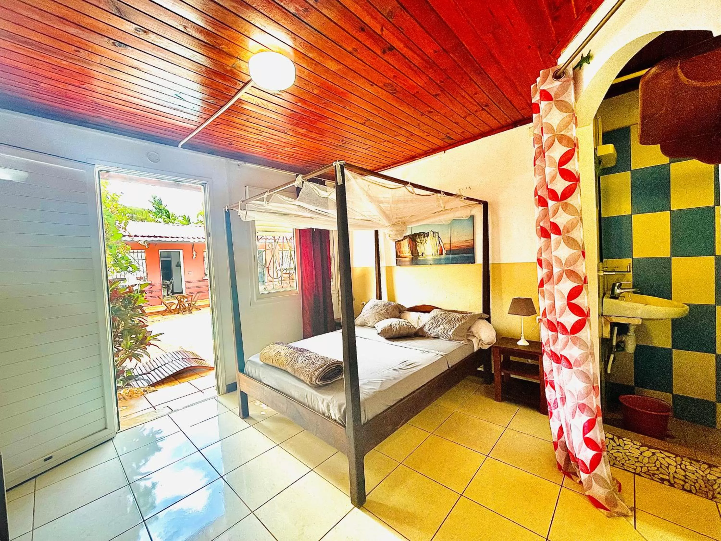 Bedroom, Bunk Bed in Régina Lodge Diégo Suarez Madagascar