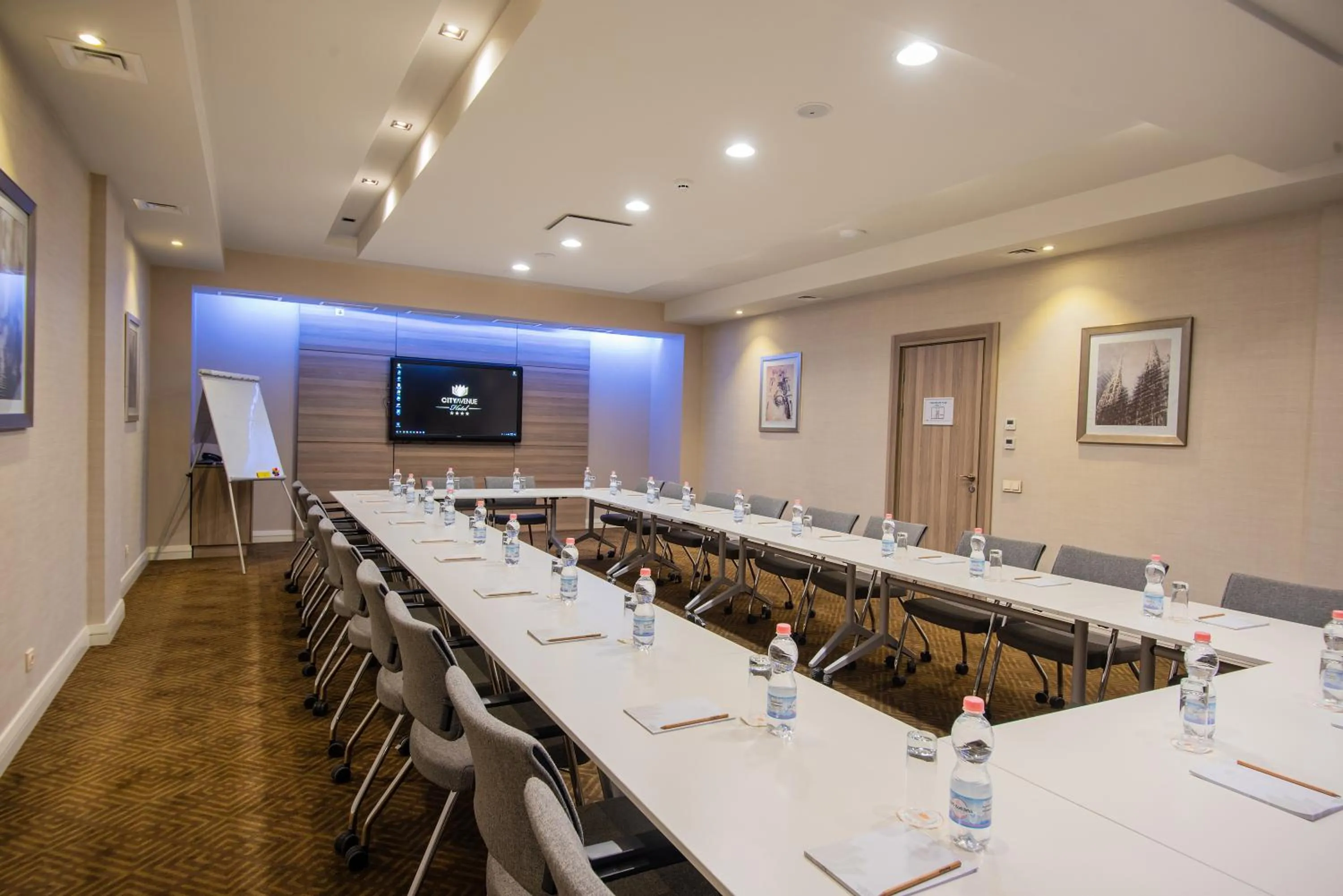 Meeting/conference room in City Avenue Hotel