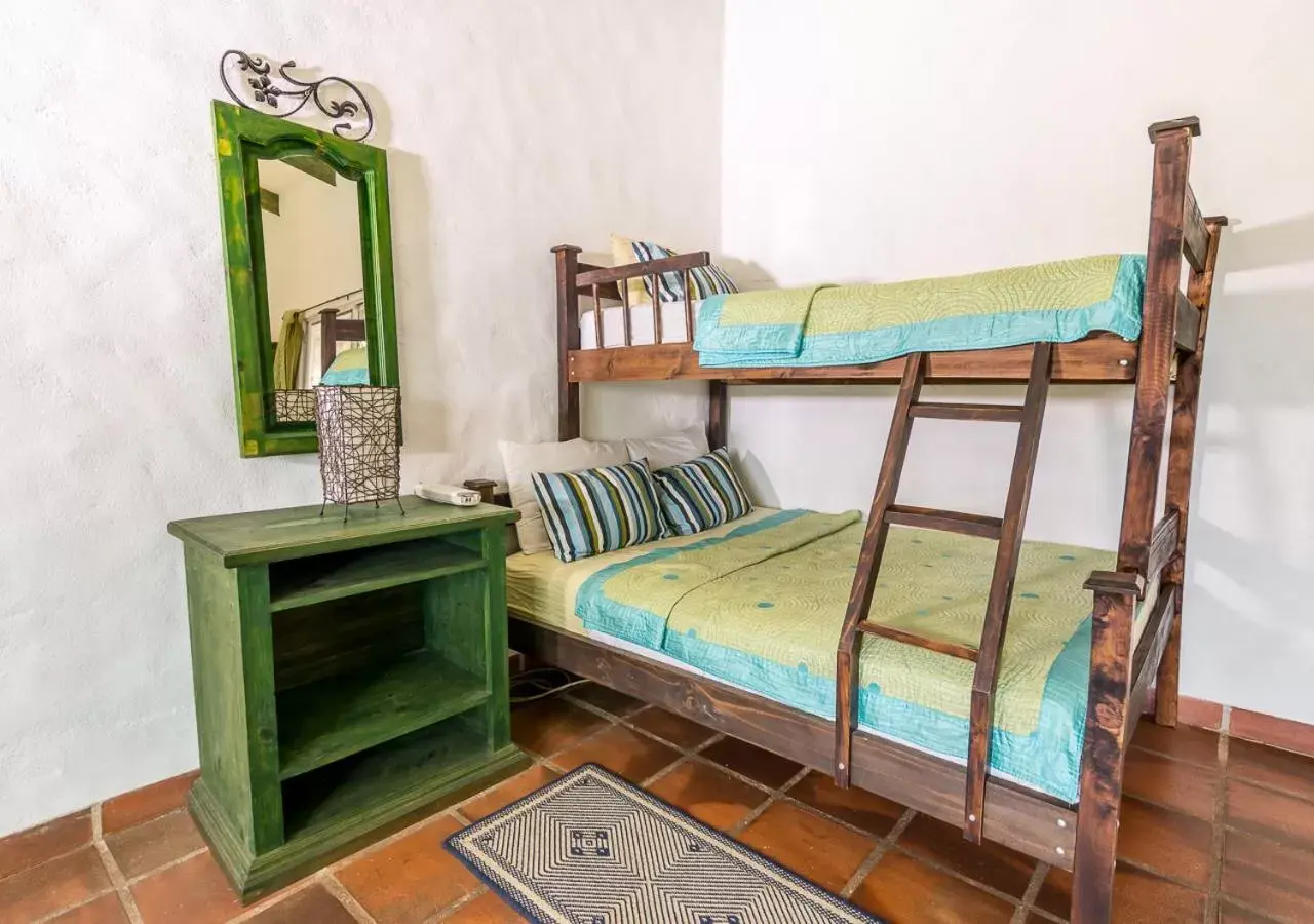 Bunk Bed in Villa Margarita