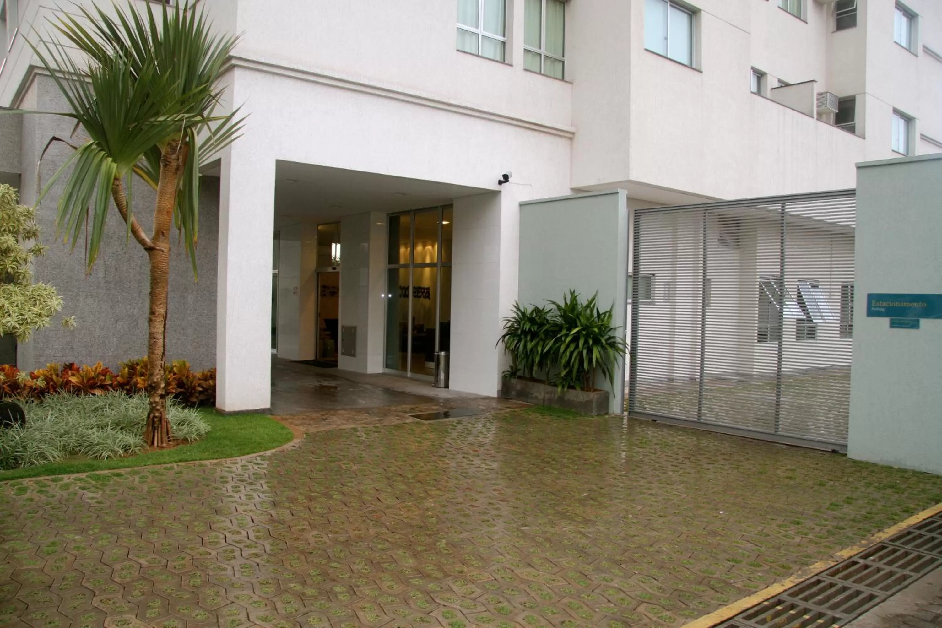 Facade/entrance in Ímpar Suítes Cidade Nova