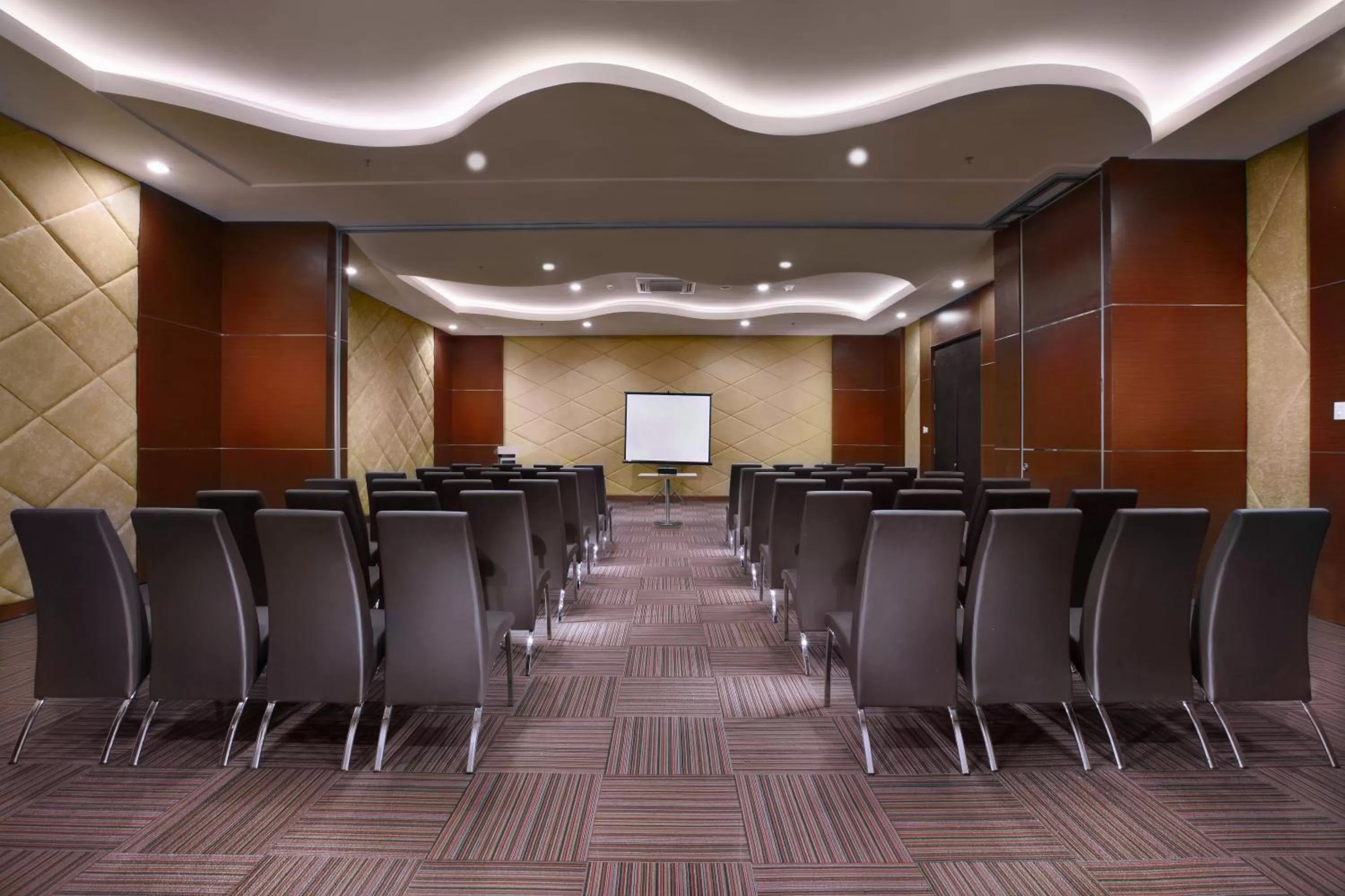 Banquet/Function facilities in Aston Lampung City Hotel