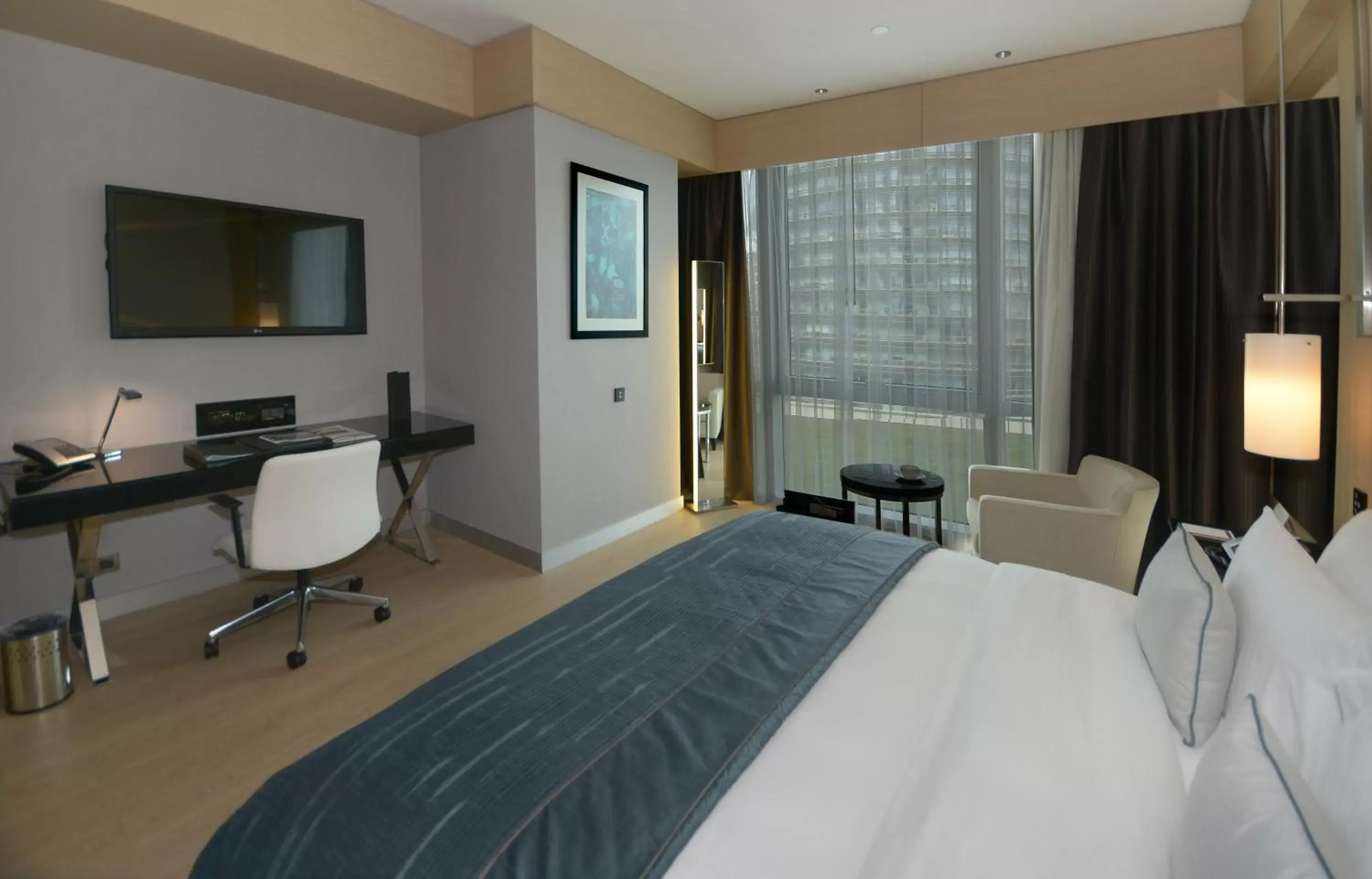 Deluxe Room King Bed with City view in Wyndham Grand Istanbul Levent