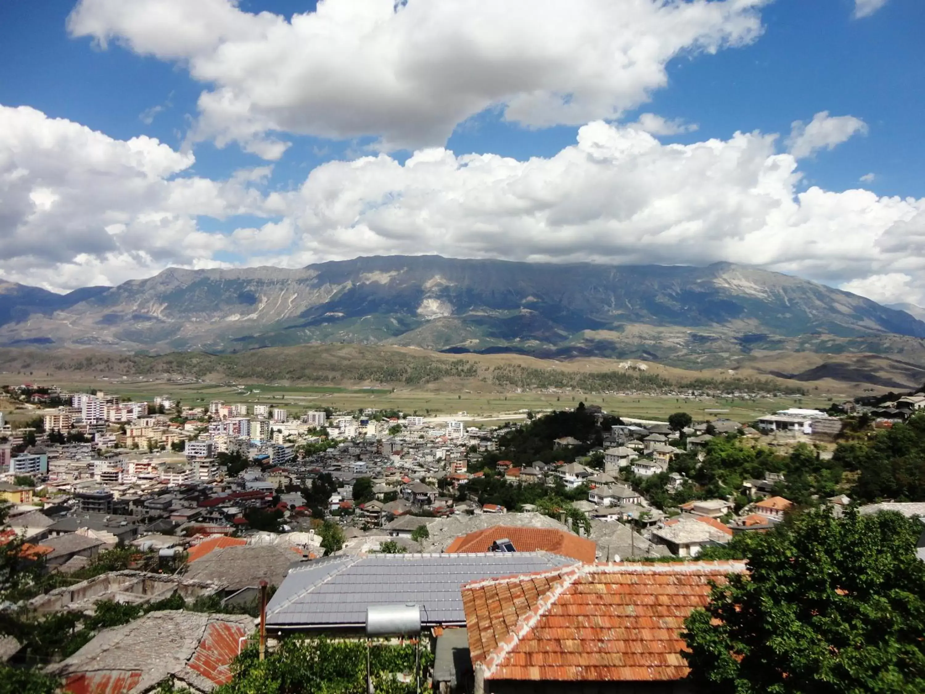 City view, Mountain View in Hotel Kalemi