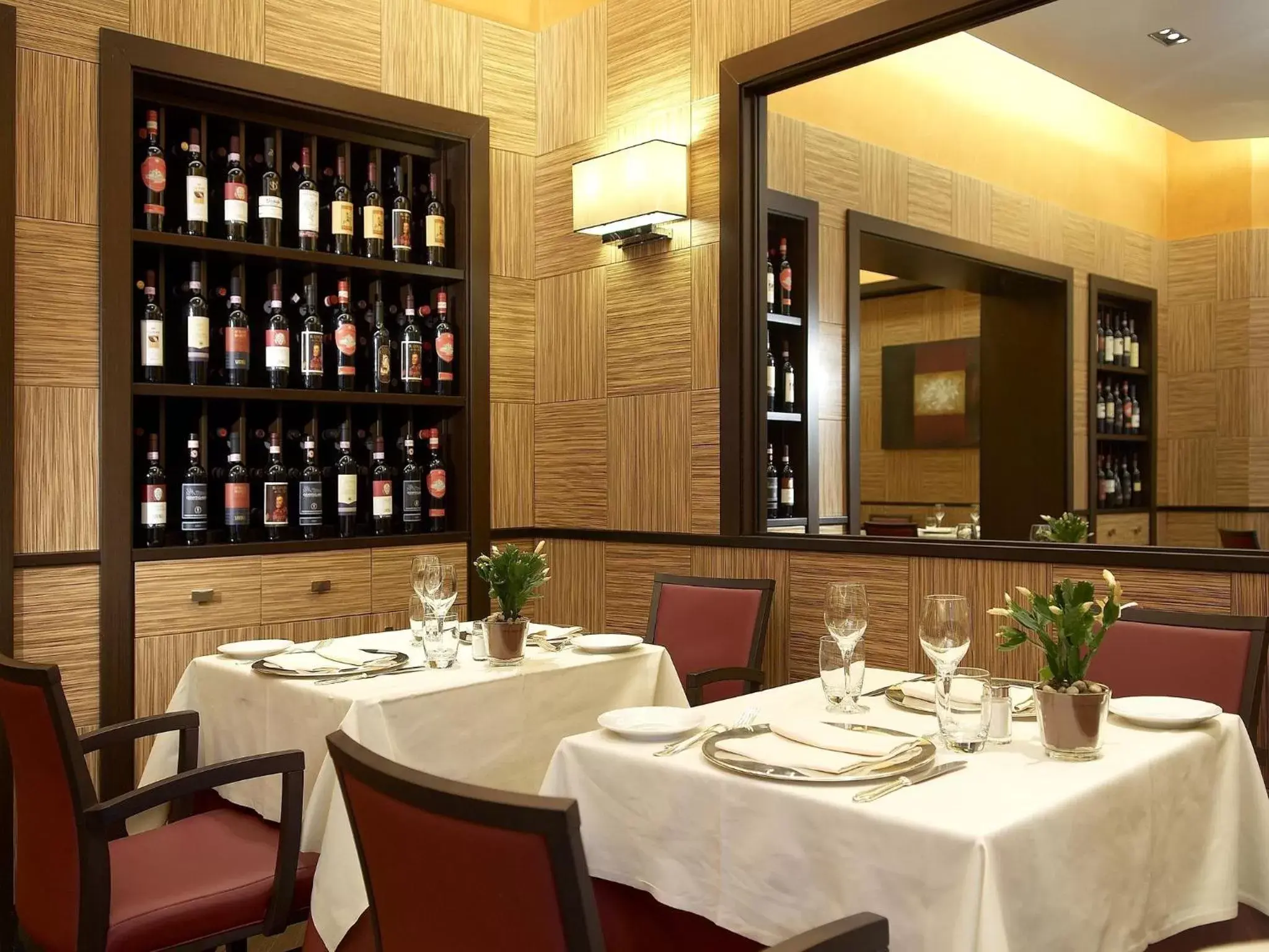 Restaurant/Places to Eat in Grand Hotel Adriatico