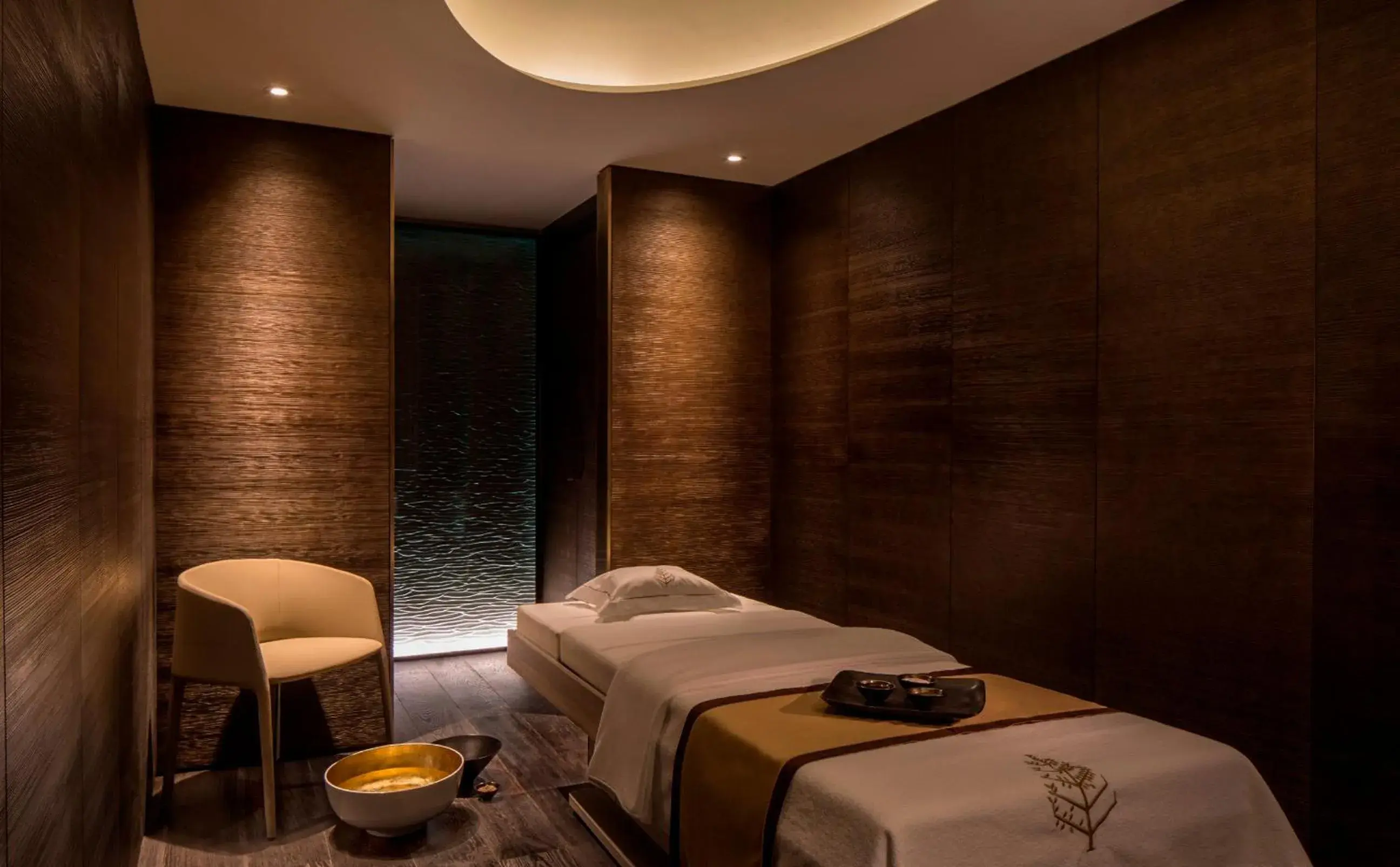 Spa and wellness centre/facilities in Four Seasons Hotel London at Tower Bridge Spa and wellness centre/facilities in Four Seasons Hotel London at Tower Bridge