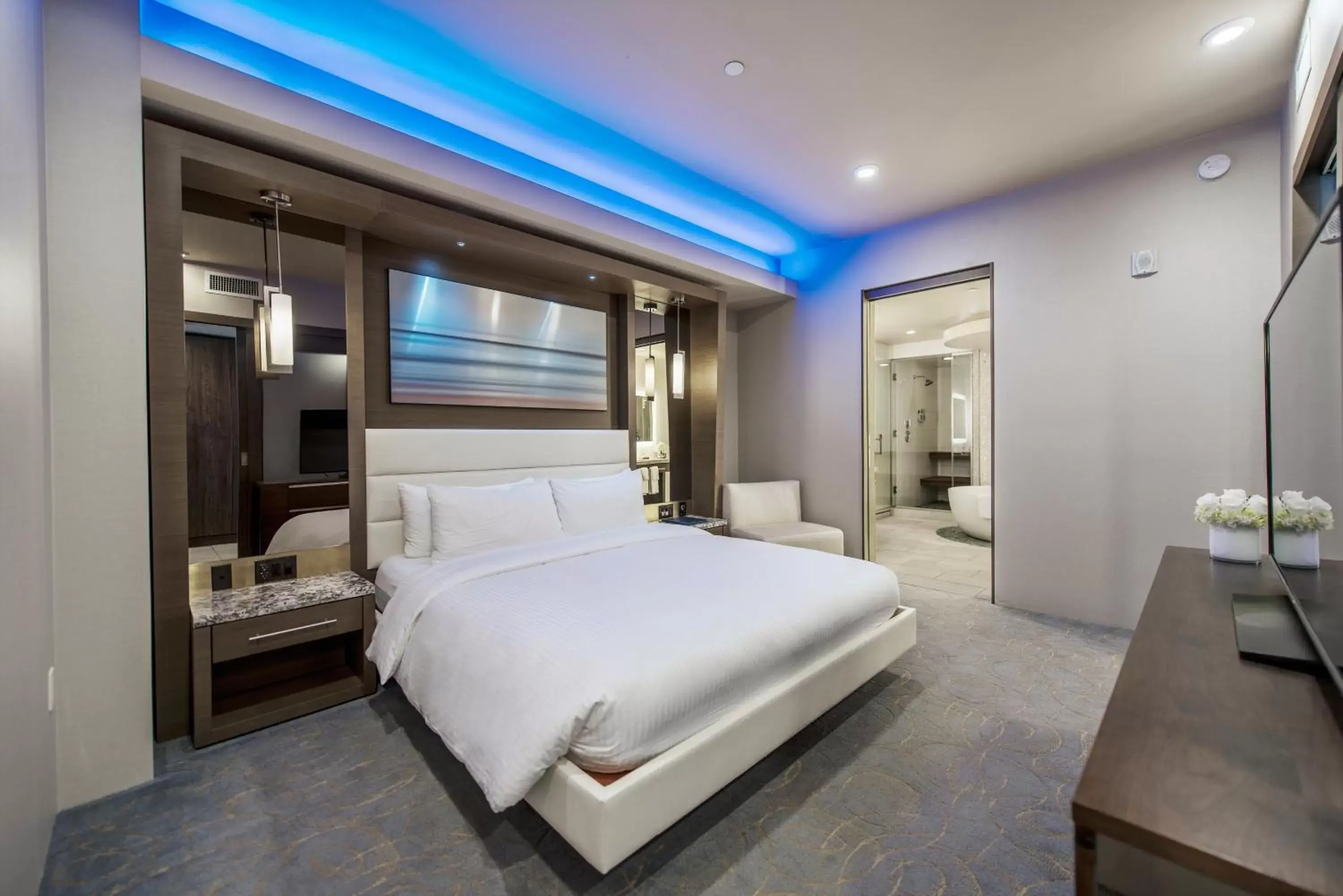 Bedroom, Bed in Shade Hotel Redondo Beach